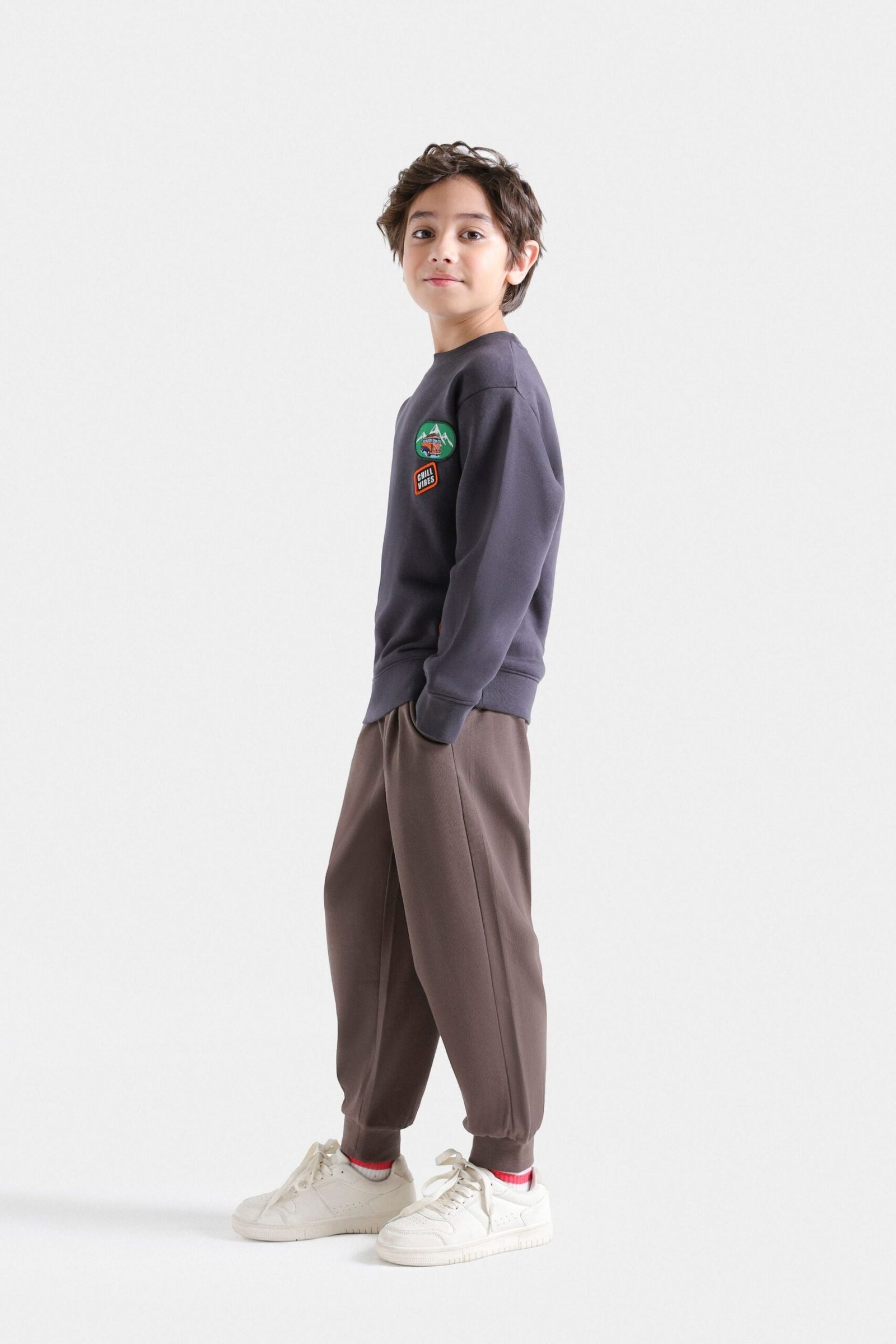 Embroidered Sweatshirt With Label Patch - Image 5
