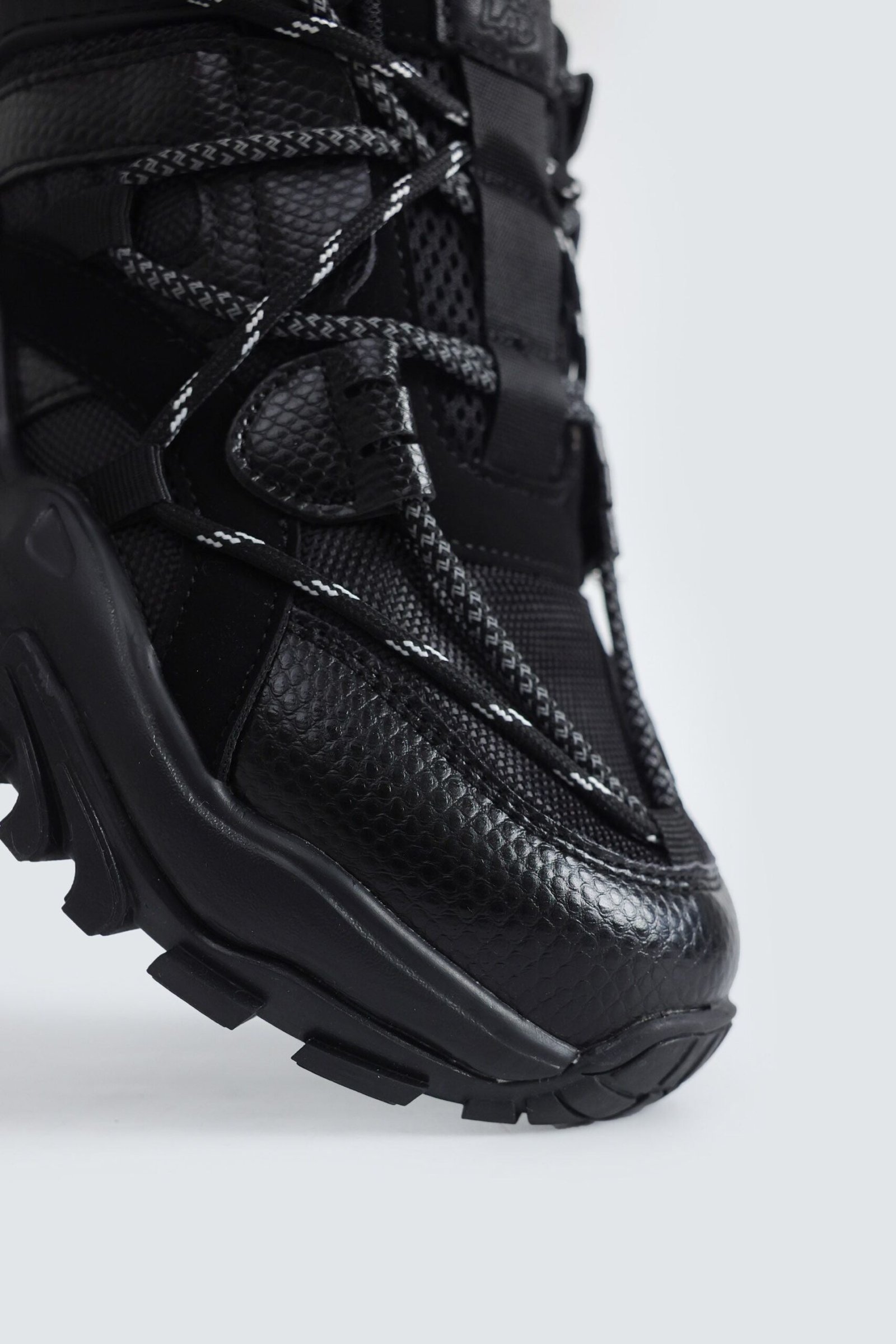 Multi-Piece Mesh Sneakers - Image 9