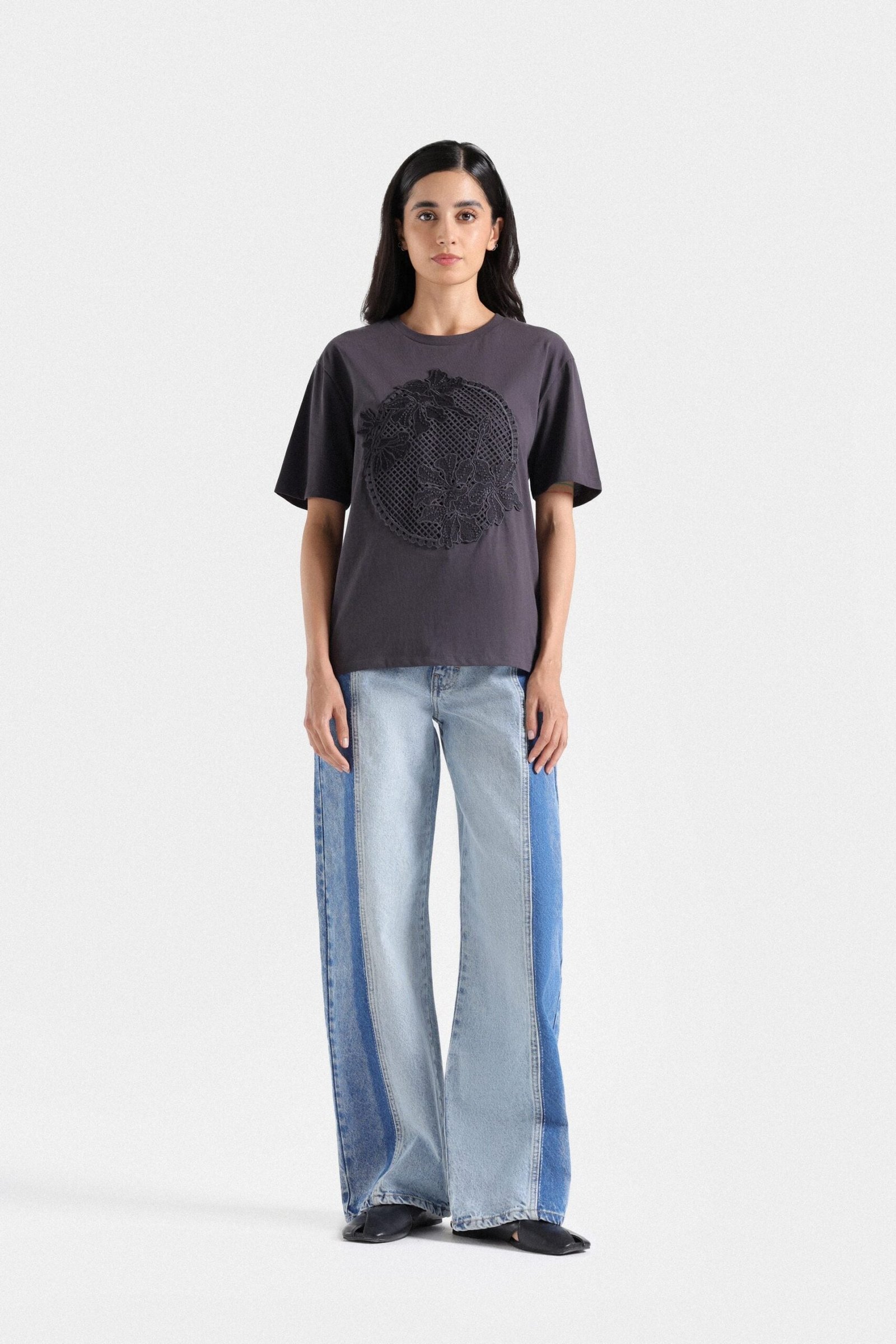 Wide Leg Contrast Jeans