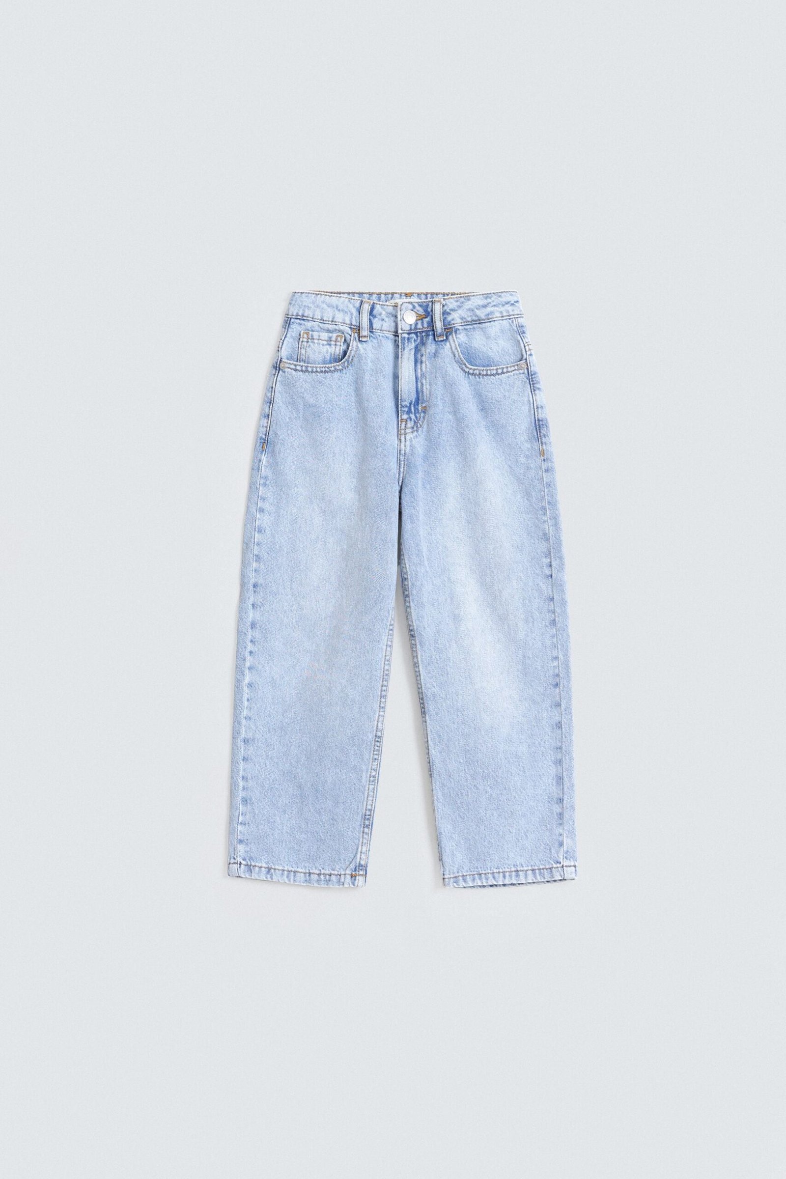 Loose Fit Jeans