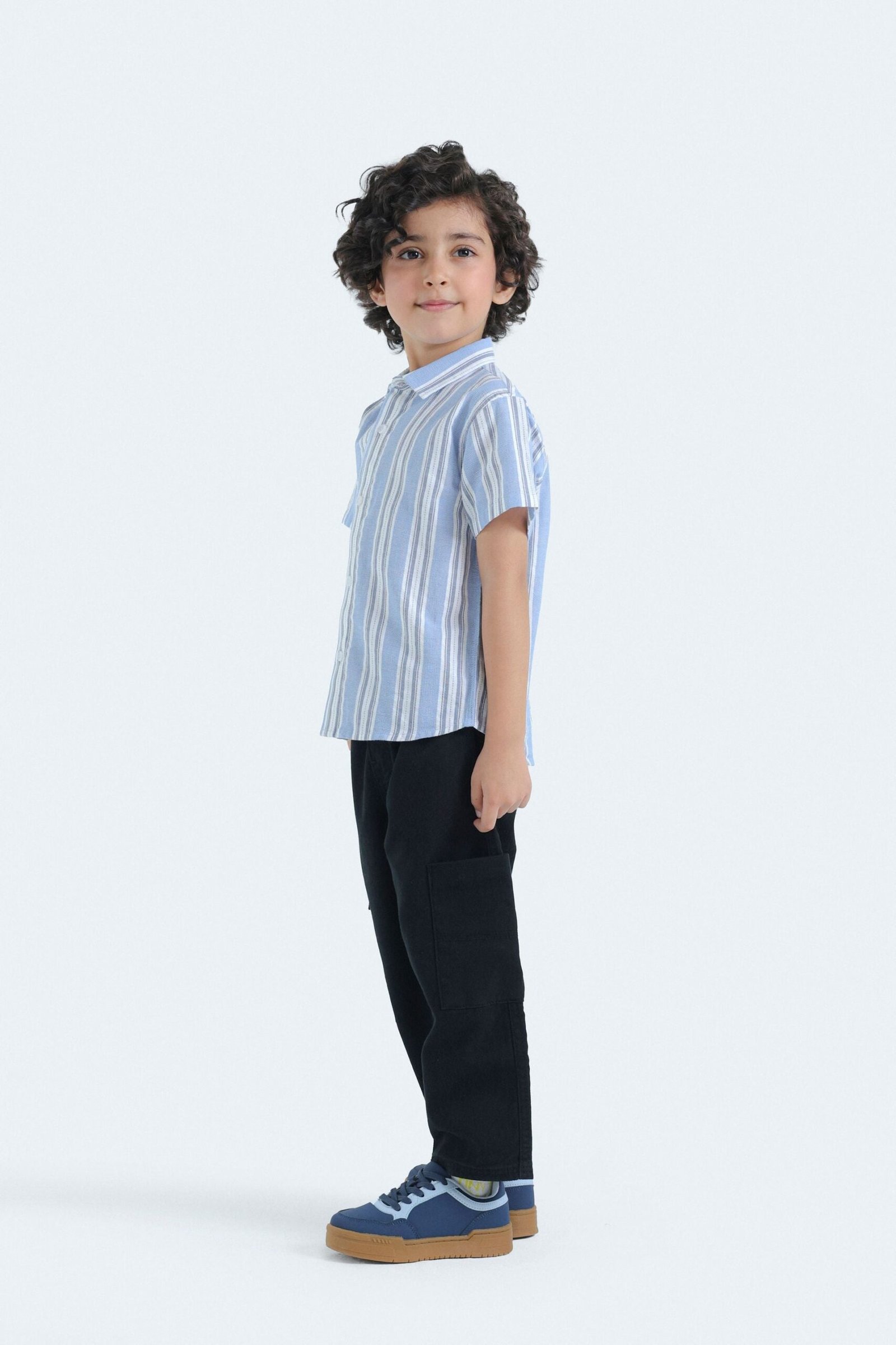 Relaxed Fit Cargo Trousers - Image 11