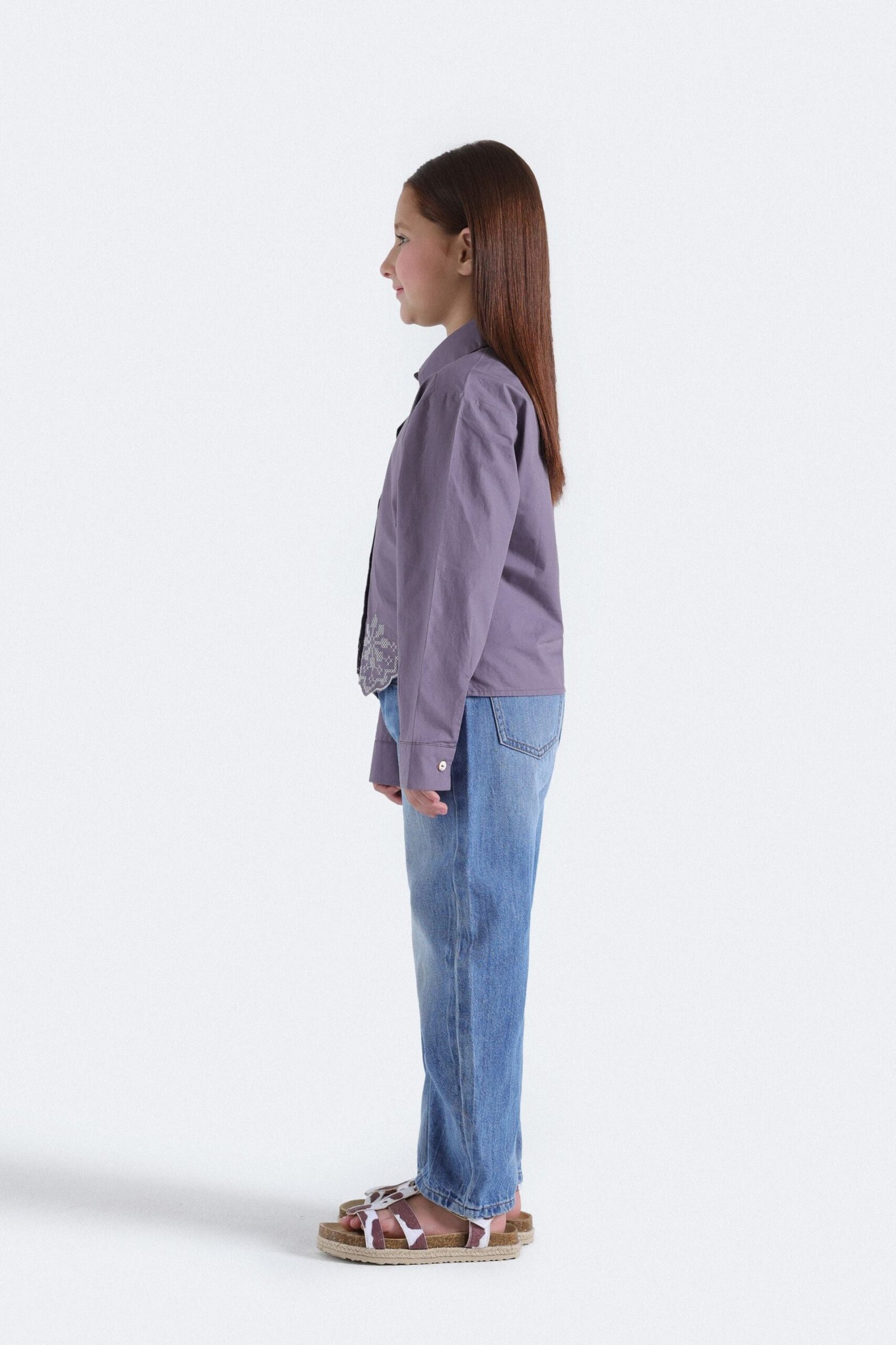 Cropped Embroidered Shirt - Image 5