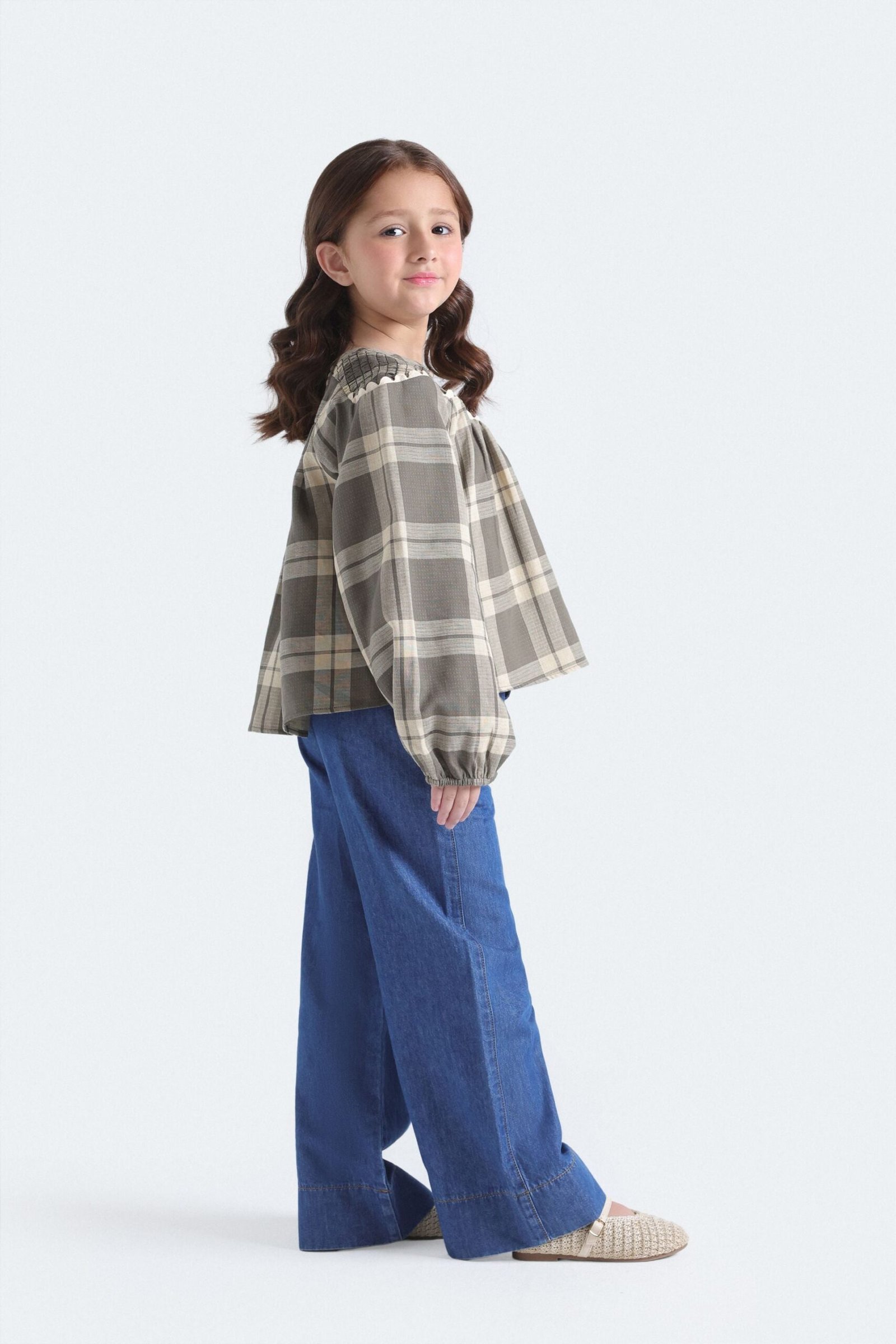Cropped Checkered Shirt - Image 5