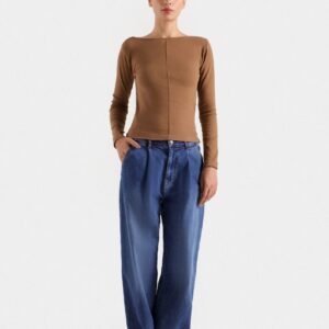 Pleated Relaxed Jeans
