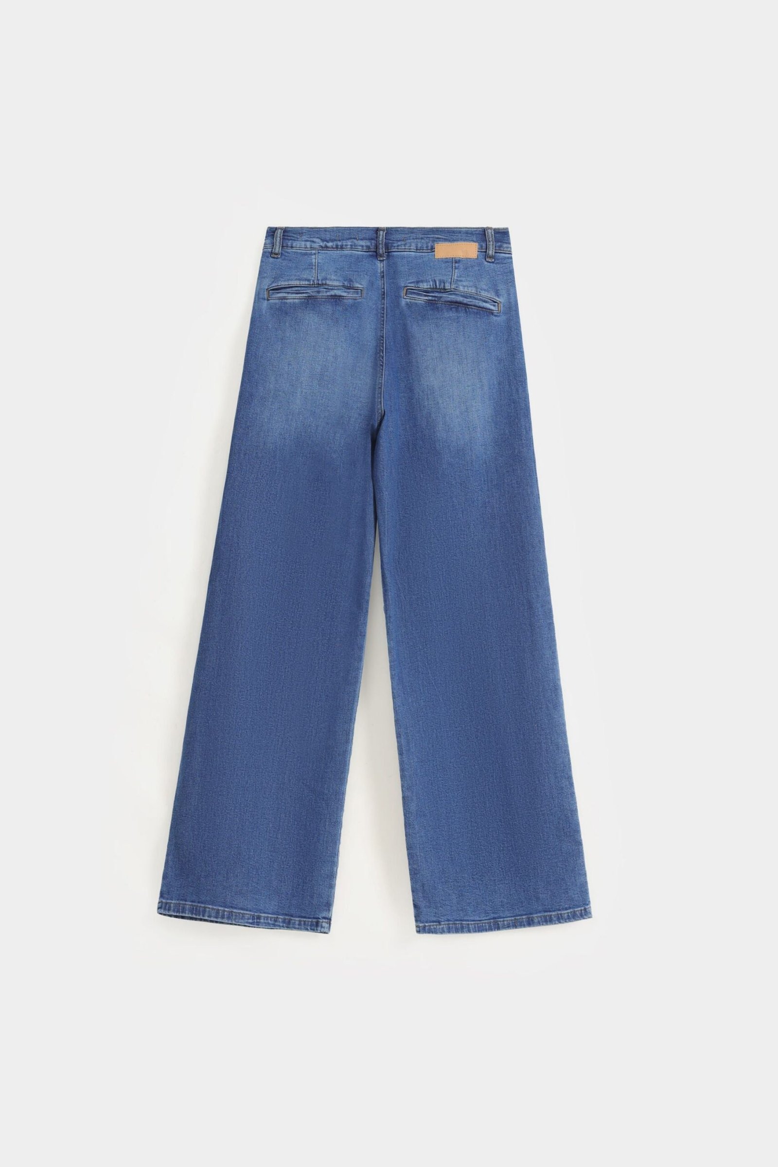 Pleated Relaxed Jeans - Image 8