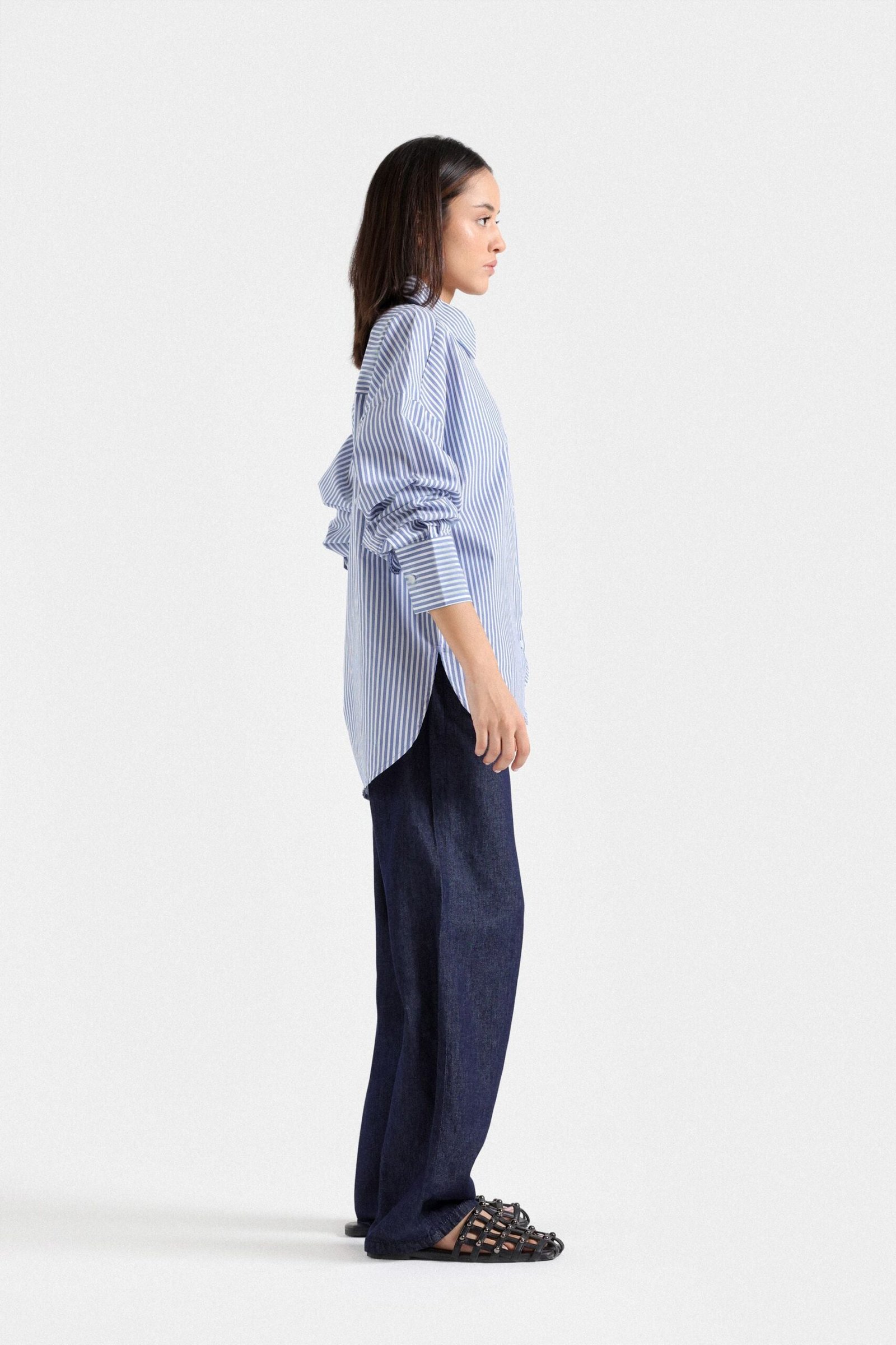Loose Fit Jeans - Image 4