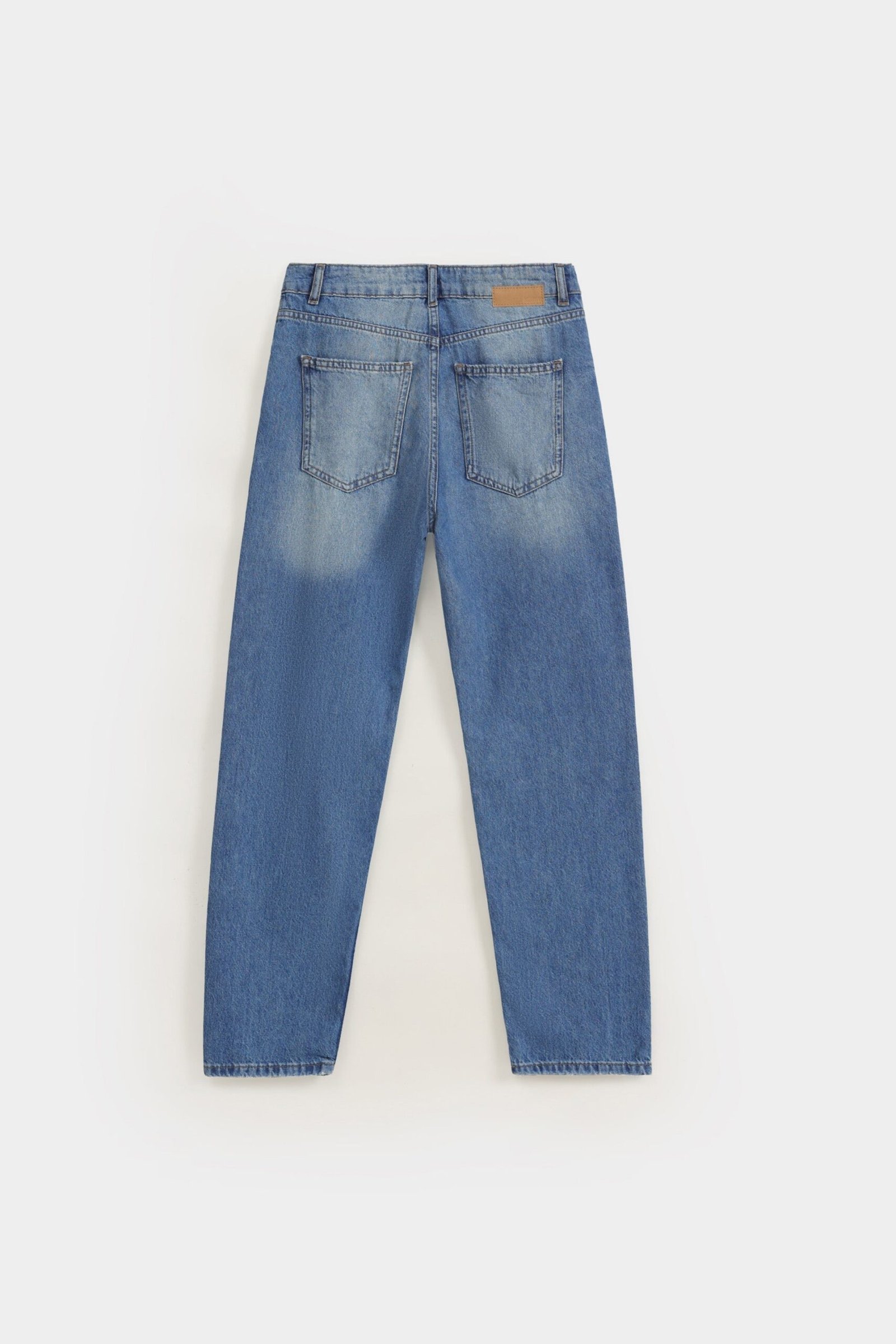 Mom Fit Jeans - Image 7
