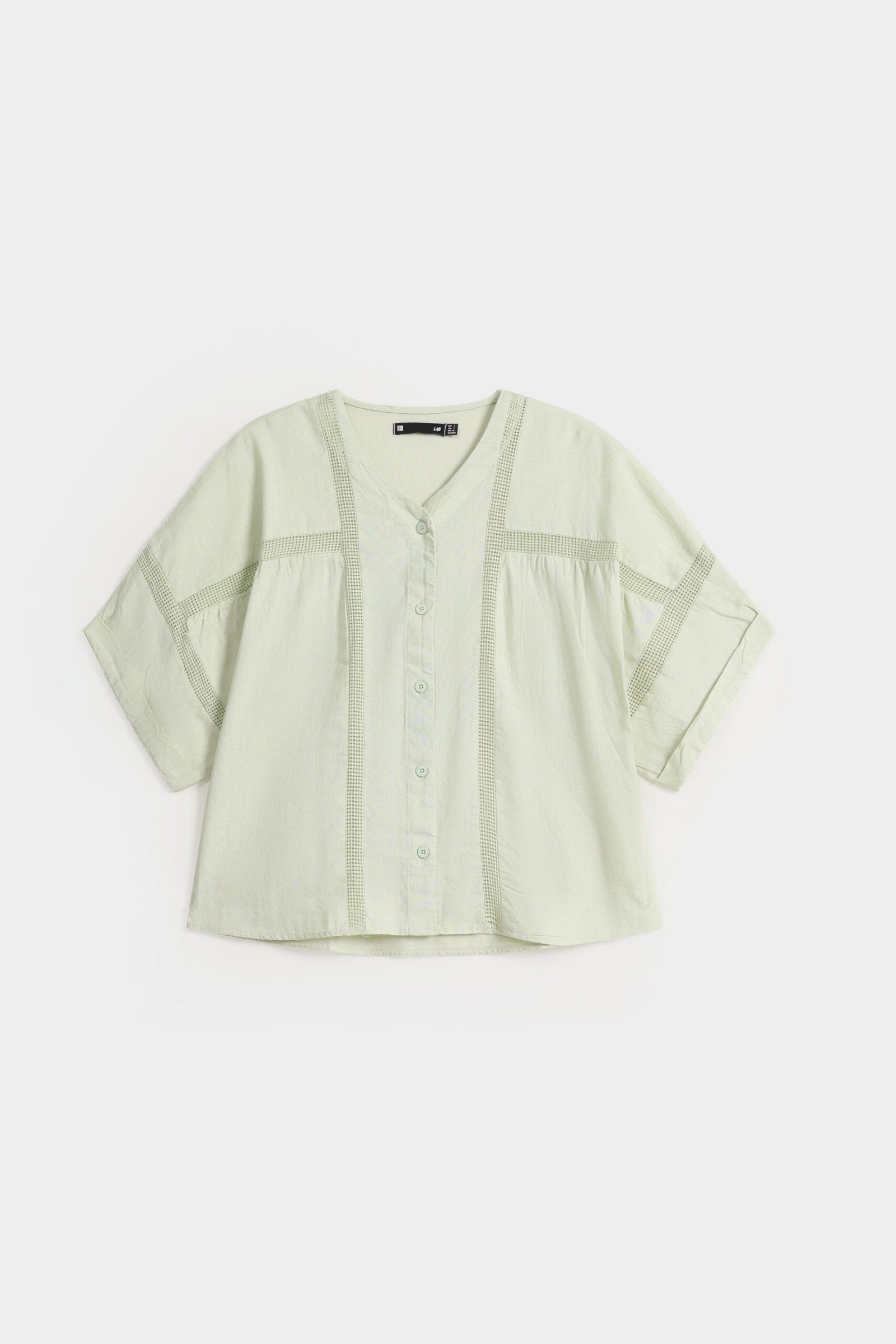 Cropped Shirt With Lace Detail - Image 12