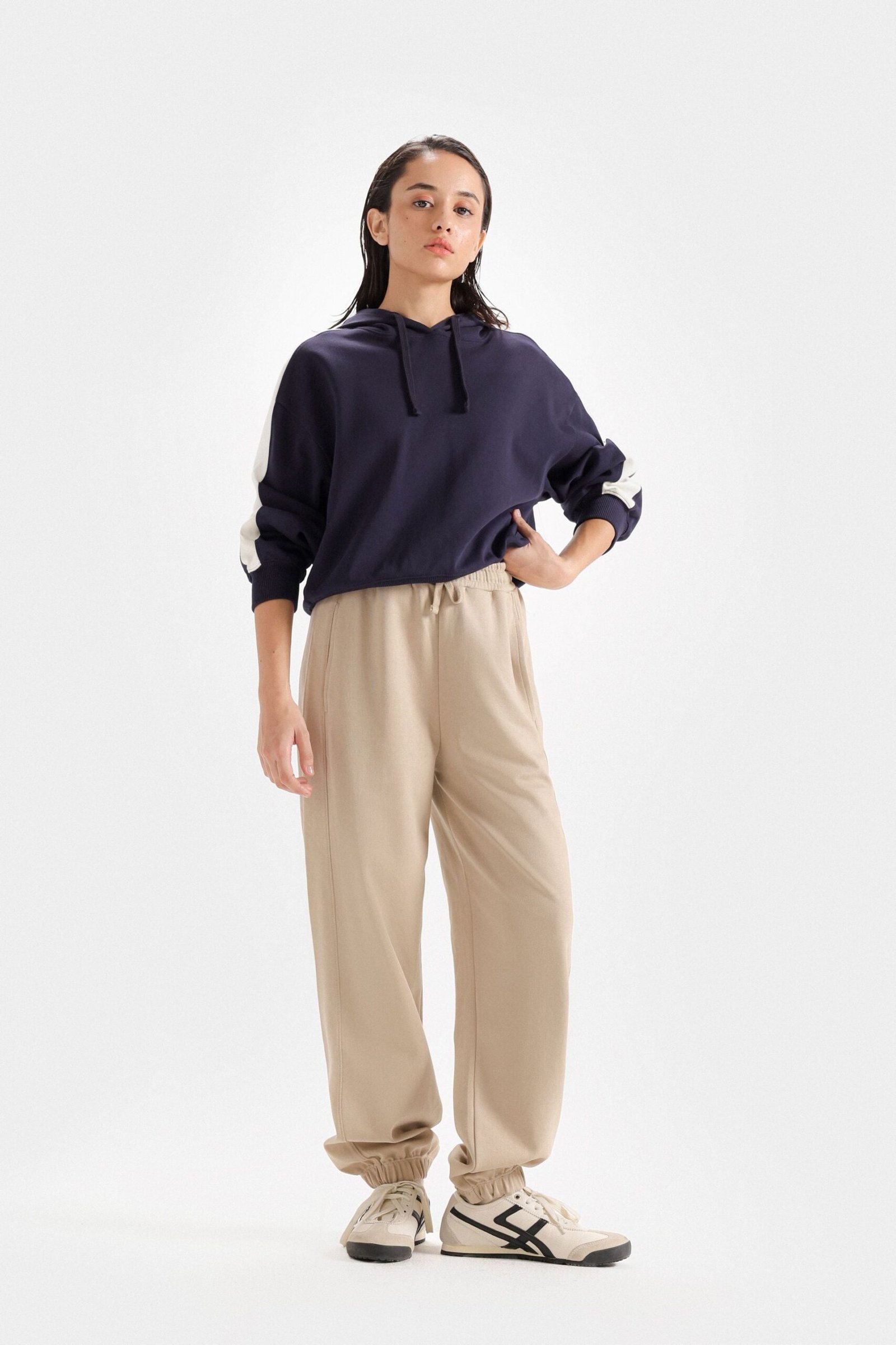 Loose Jogger Trousers - Image 8