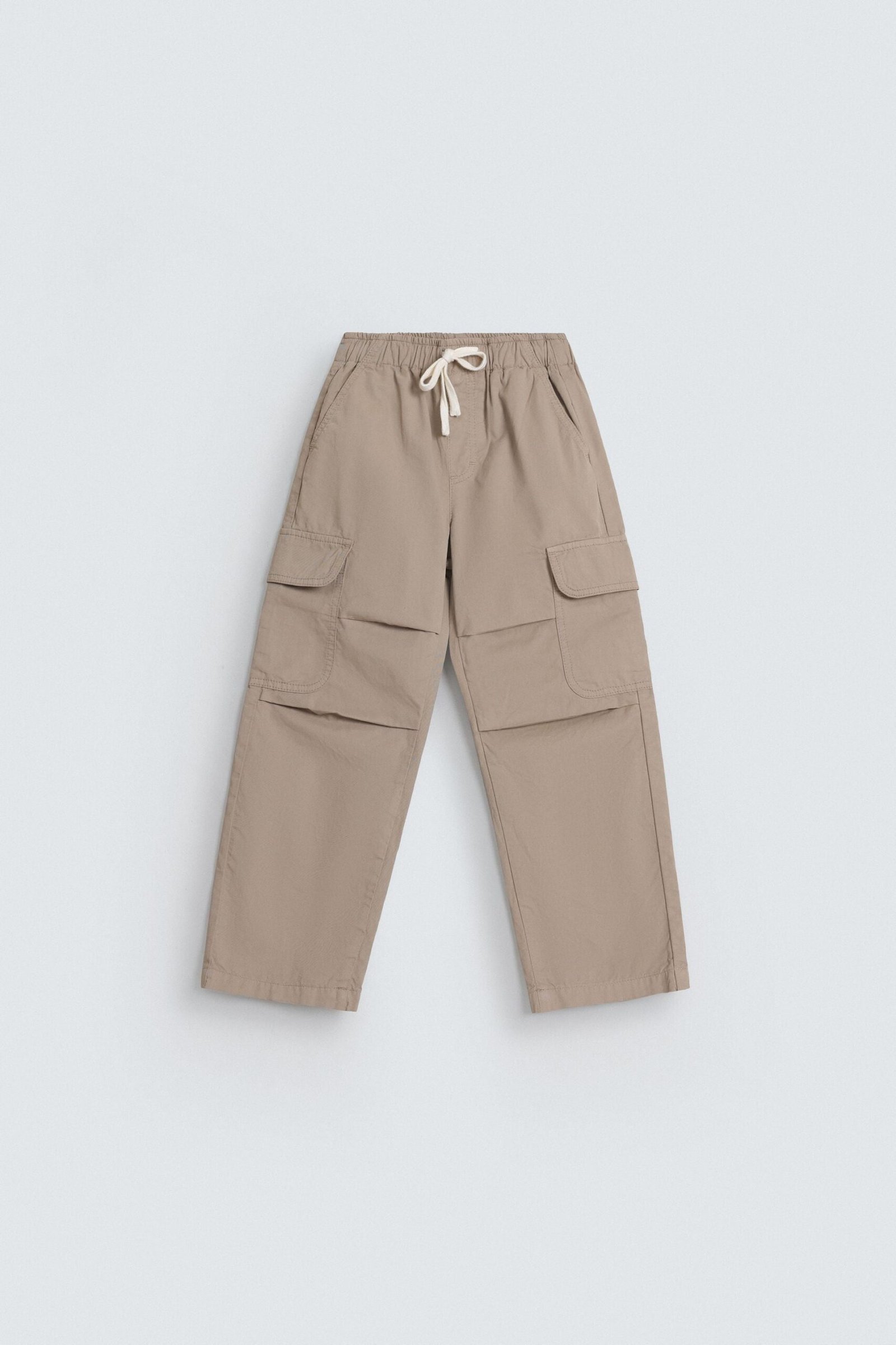 Loose Fit Cargo Trousers