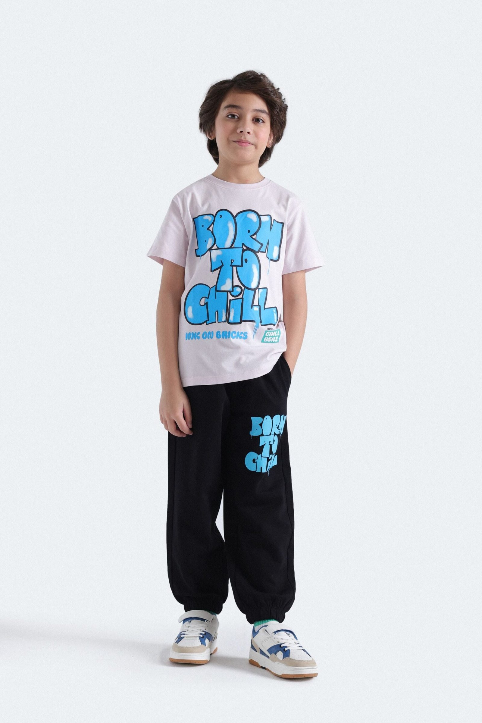 Slogan Print Trousers - Image 4