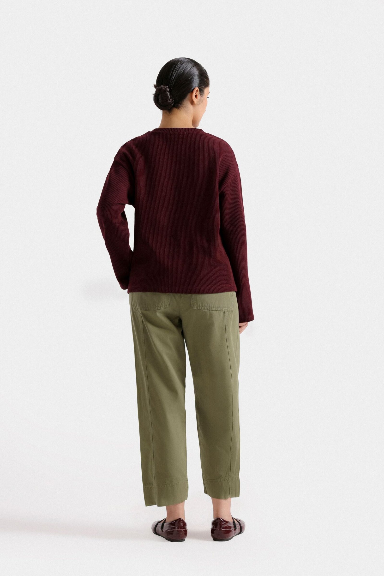 High-Waisted Straight Trousers - Image 10