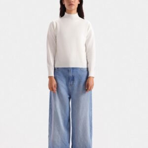 Tapered High-Waist Jeans