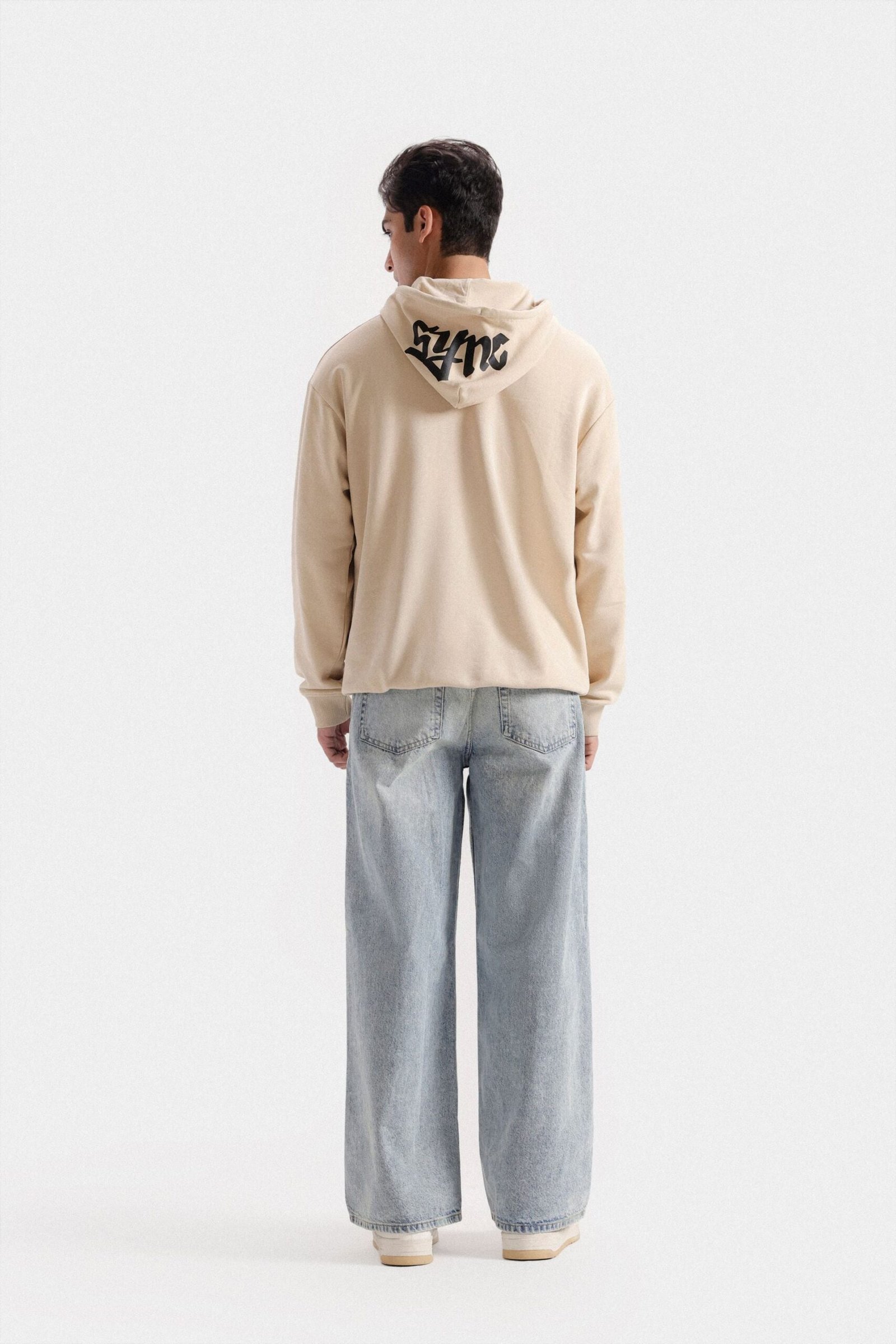 Graphic Pull-Over - Image 11