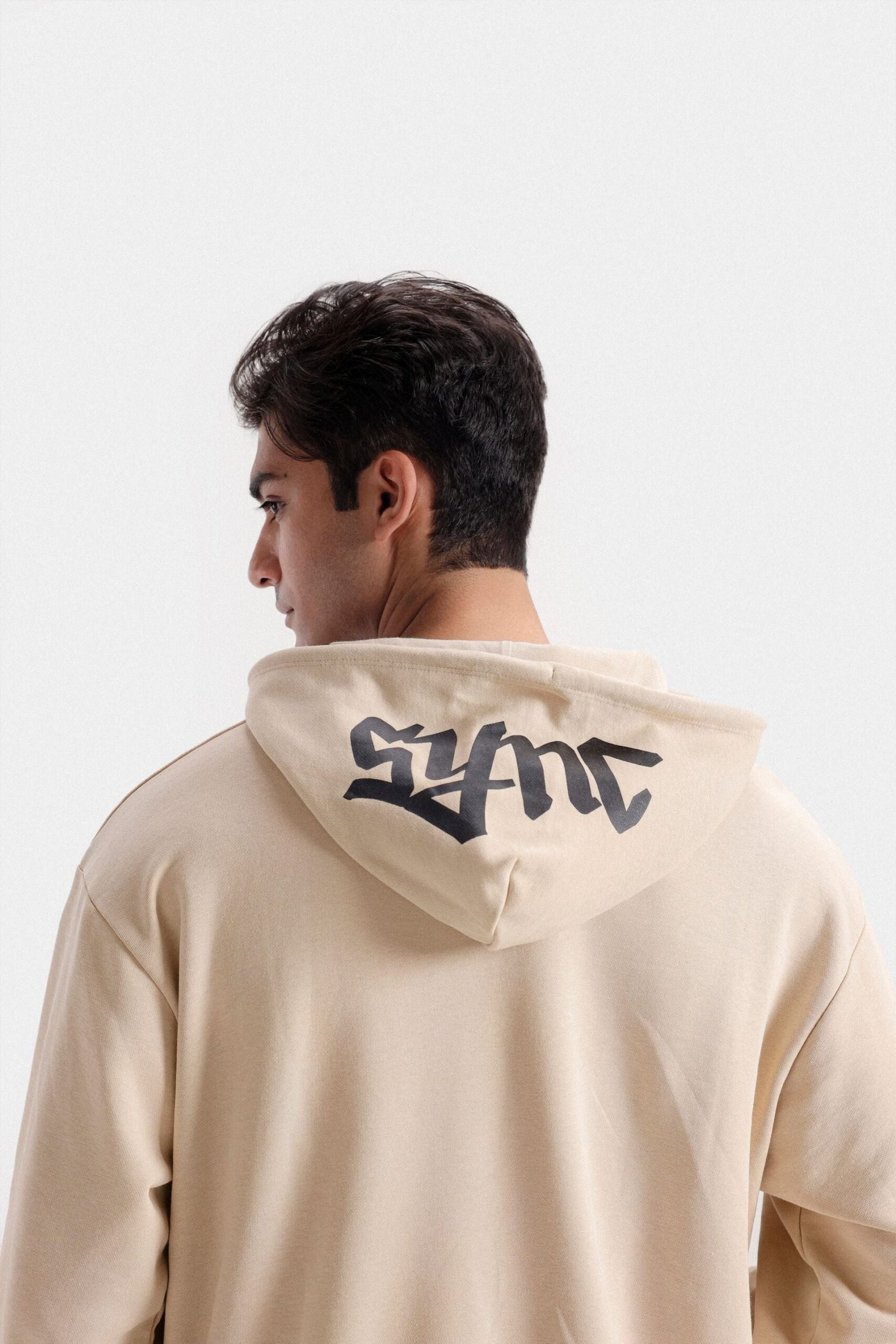Graphic Pull-Over - Image 12