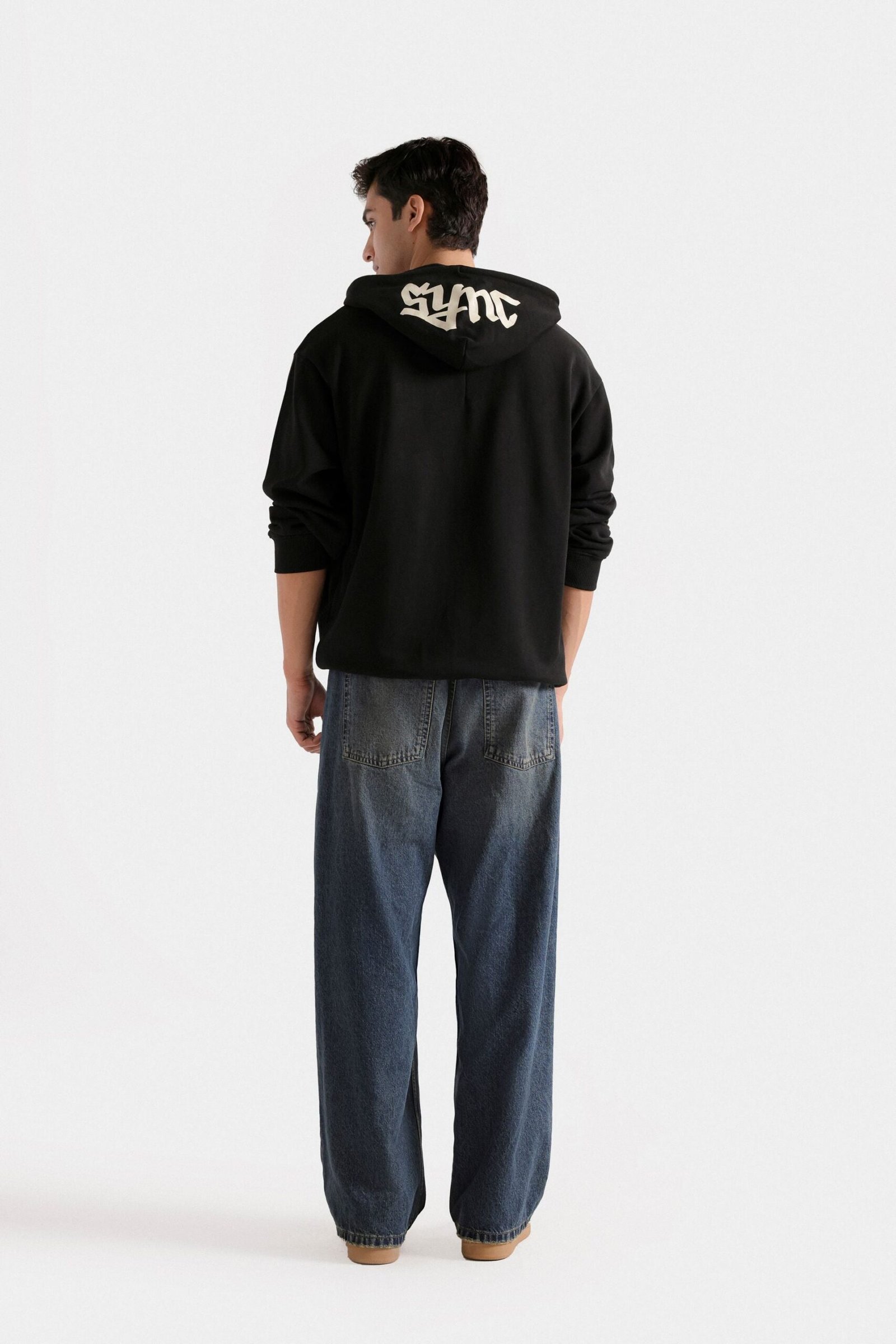 Graphic Pull-Over - Image 4