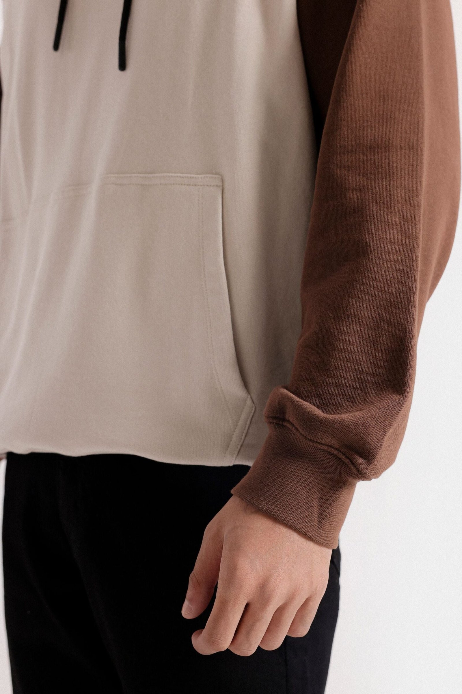 Color-Block Pull-Over - Image 4