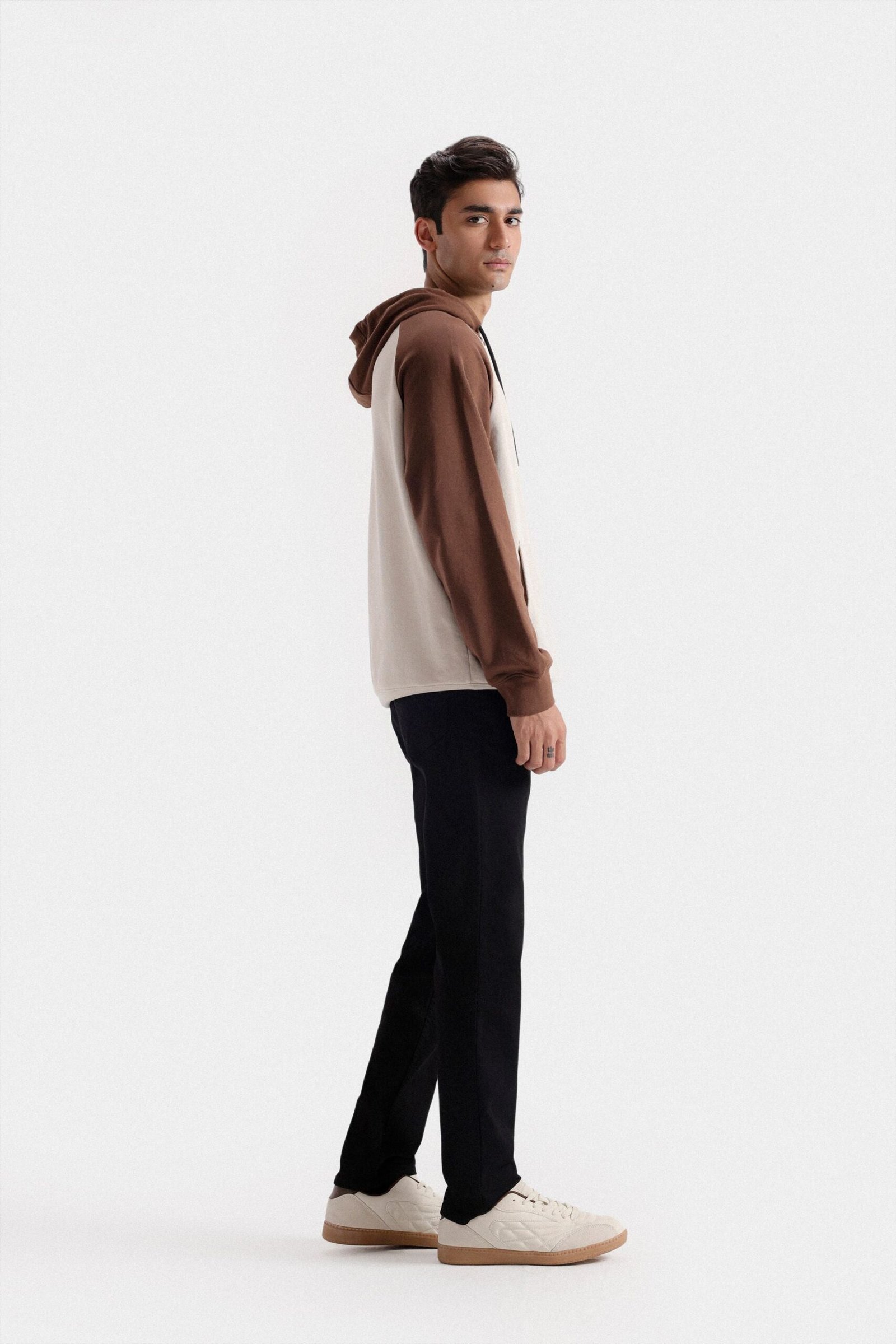 Color-Block Pull-Over - Image 3