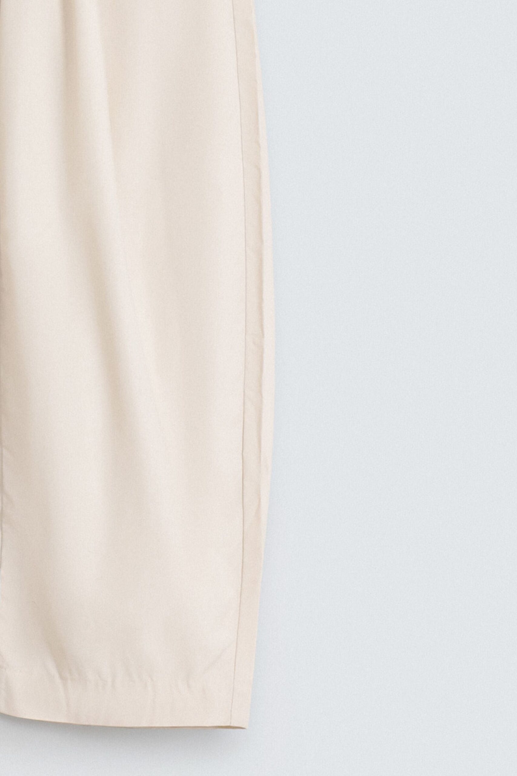 Cropped Pleated Barrel Pants - Image 8