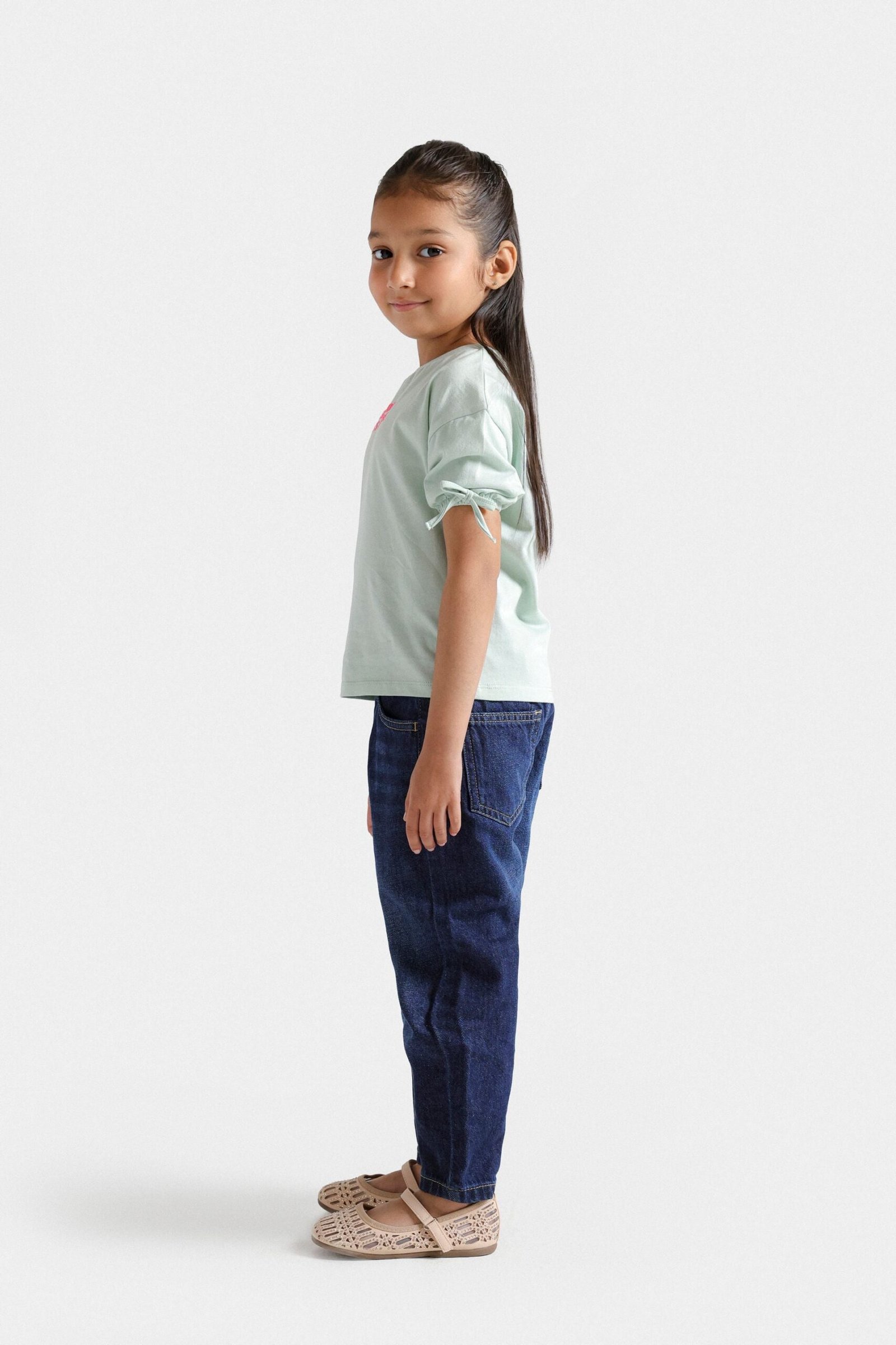 Cropped Slogan Print T-Shirt - Image 5