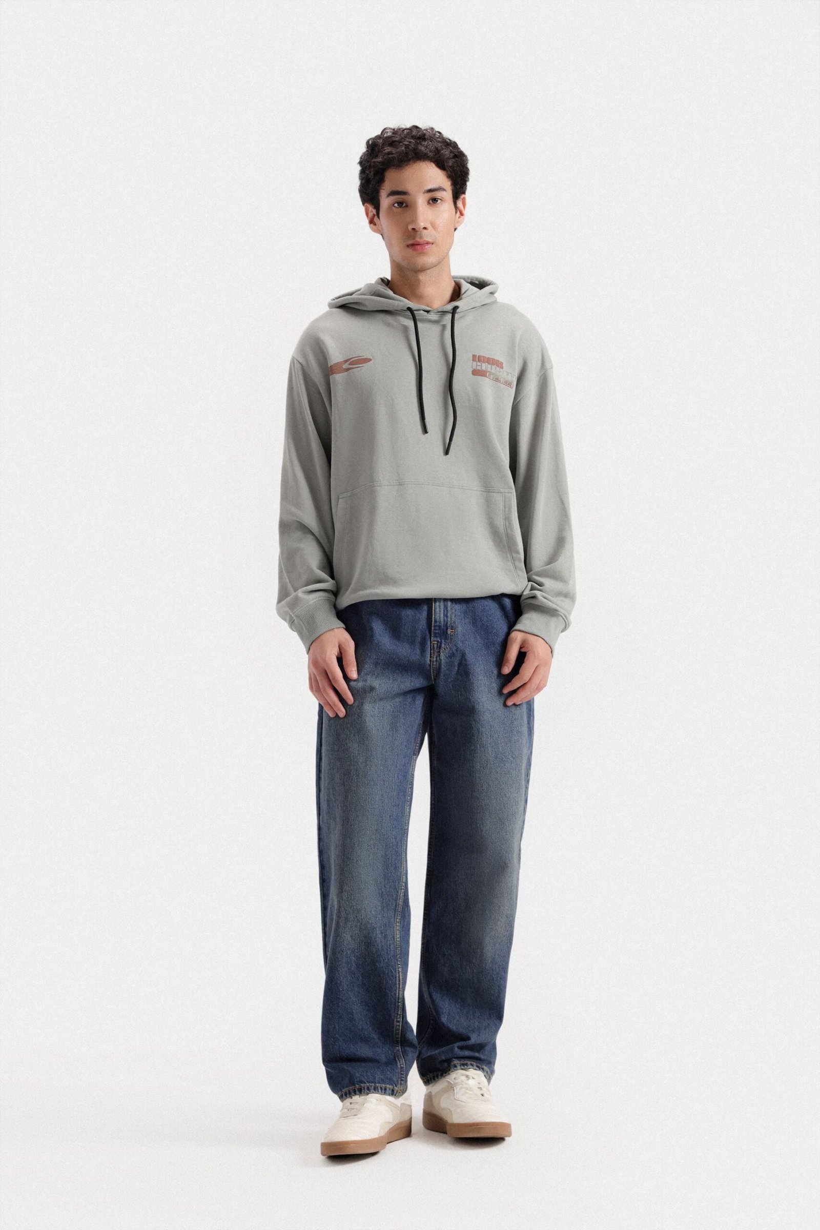 Graphic Pull-Over
