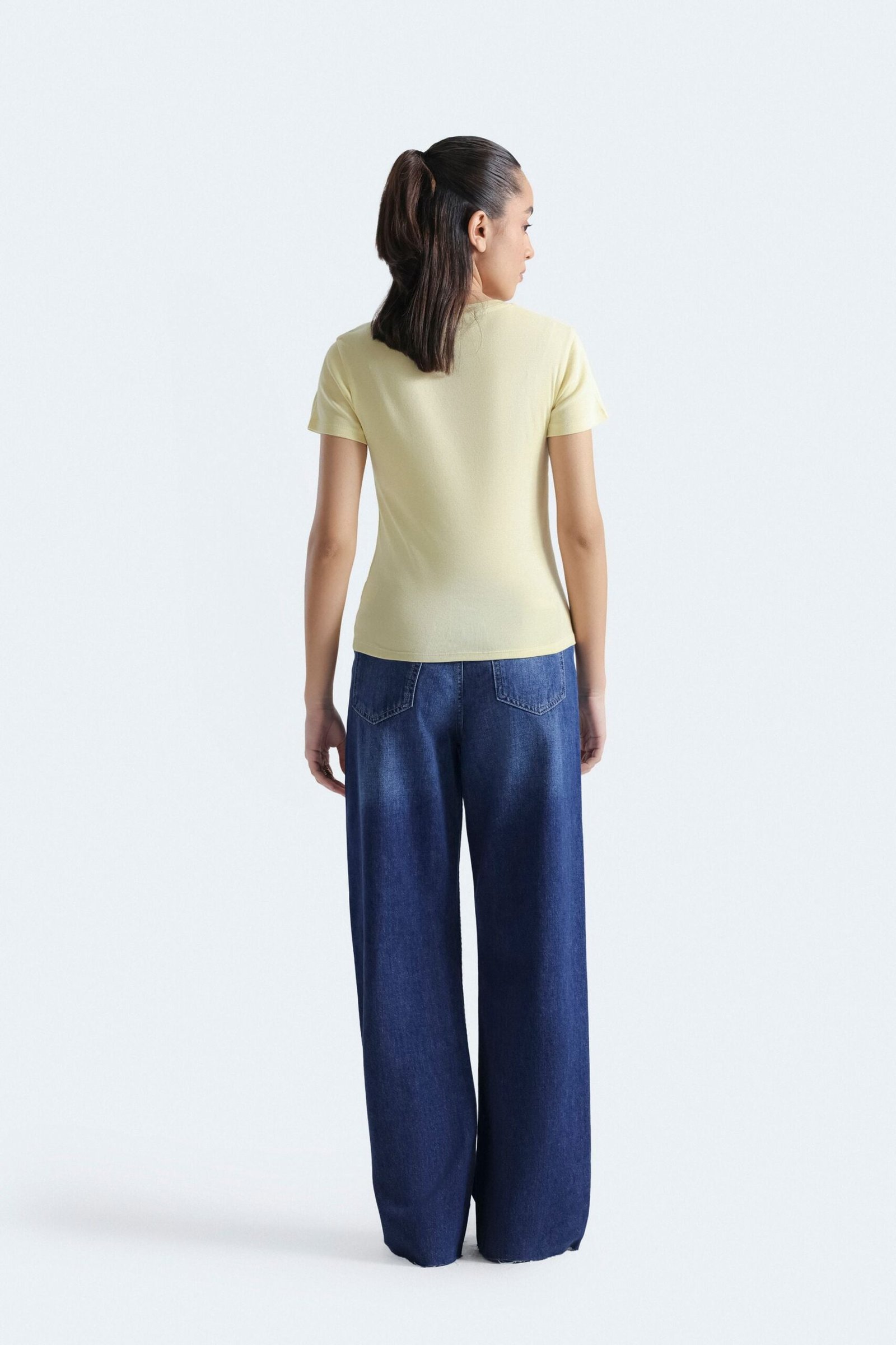 Wide Leg High Rise Jeans - Image 4
