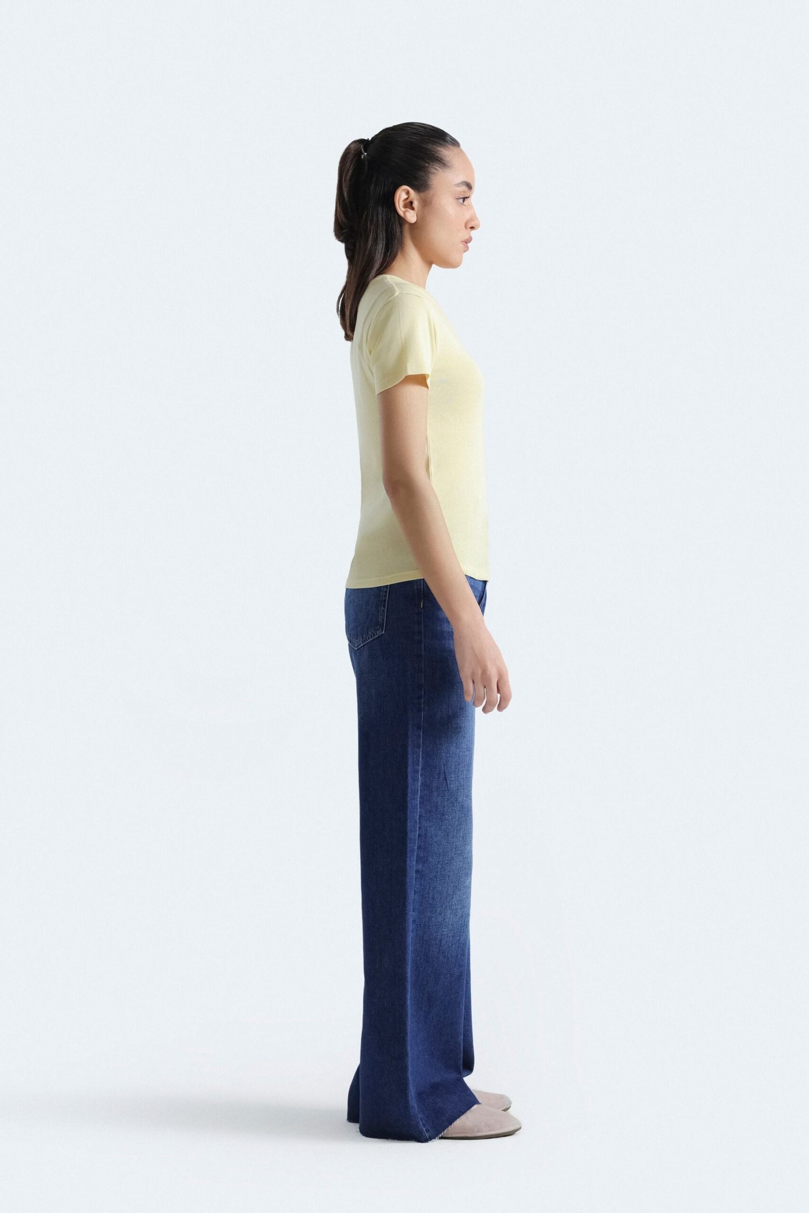 Wide Leg High Rise Jeans - Image 3