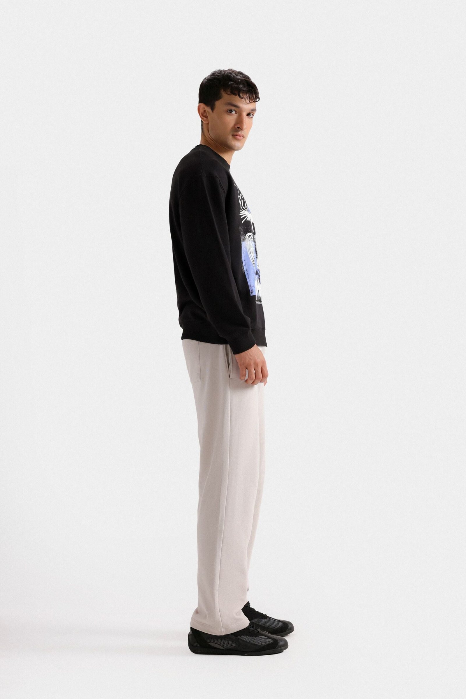 Graphic Sweatshirt - Image 3