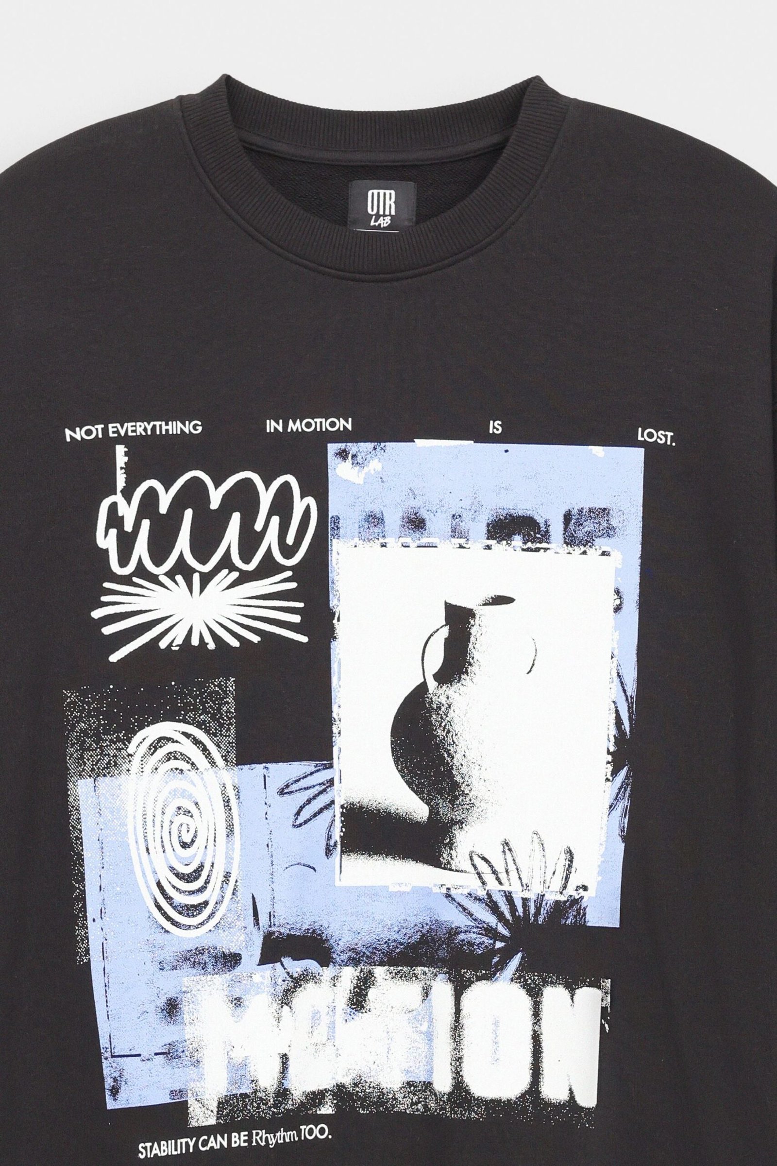 Graphic Sweatshirt - Image 6