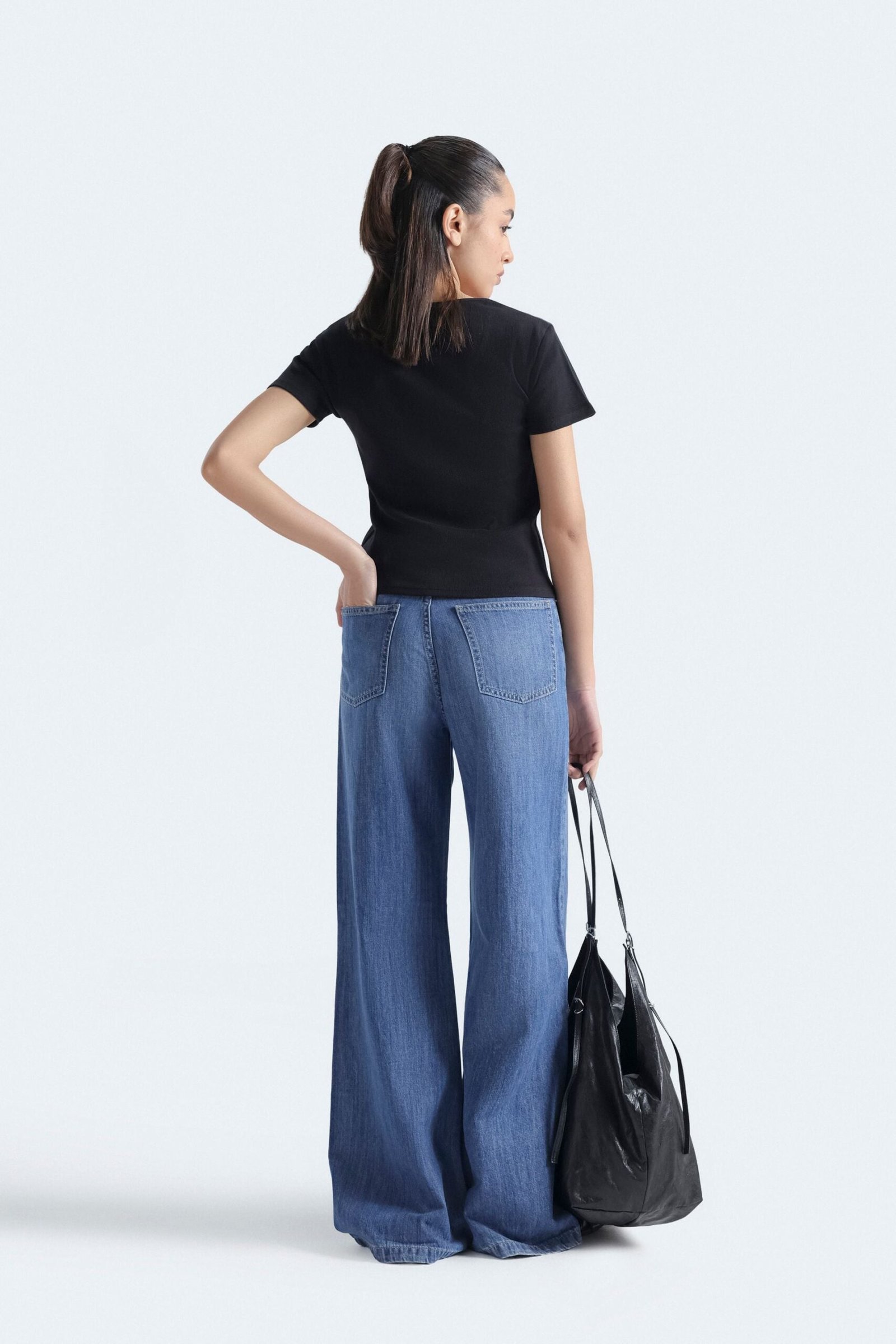 High-Waist Wide Leg Jeans - Image 15