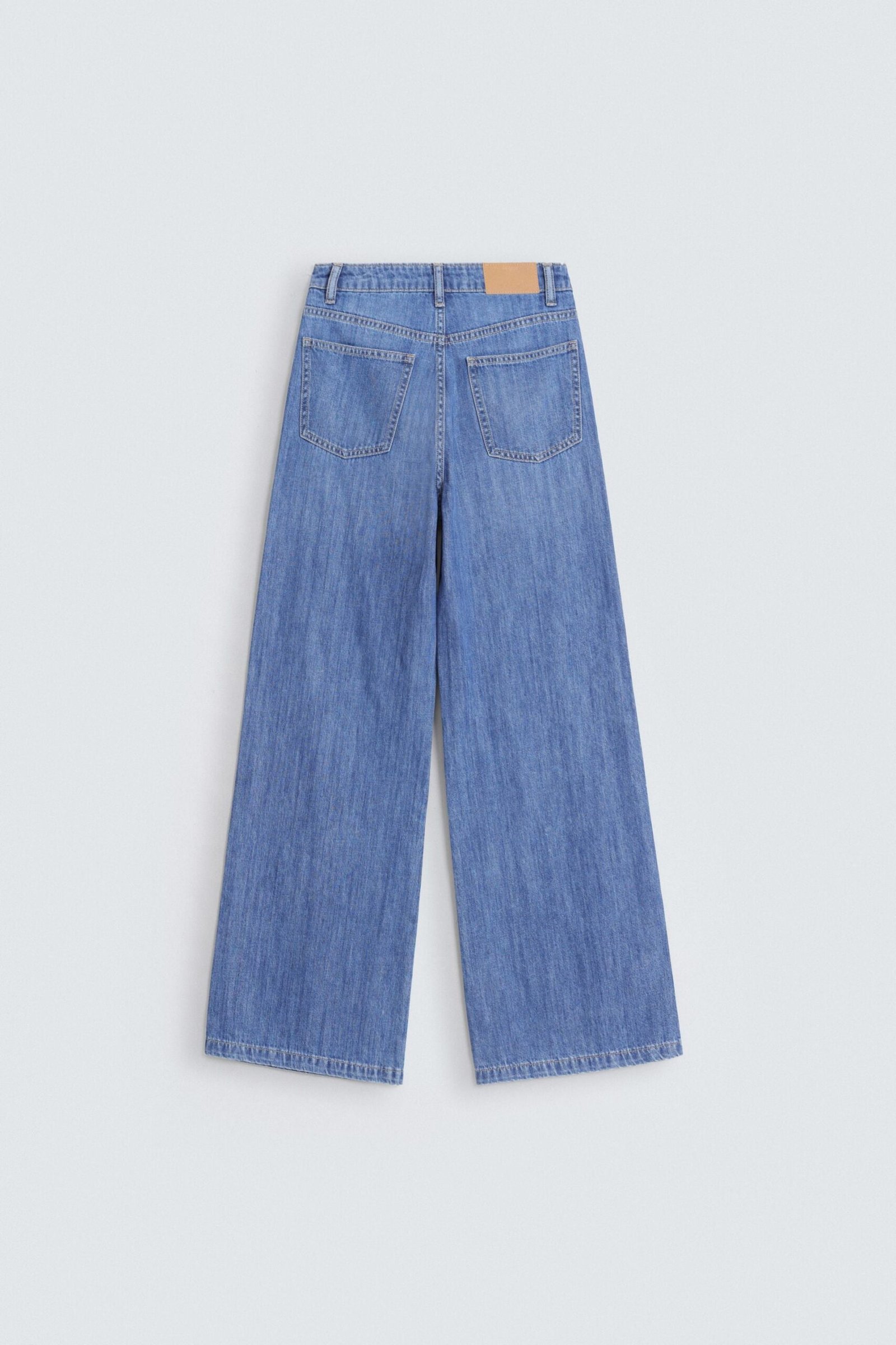 High-Waist Wide Leg Jeans - Image 11