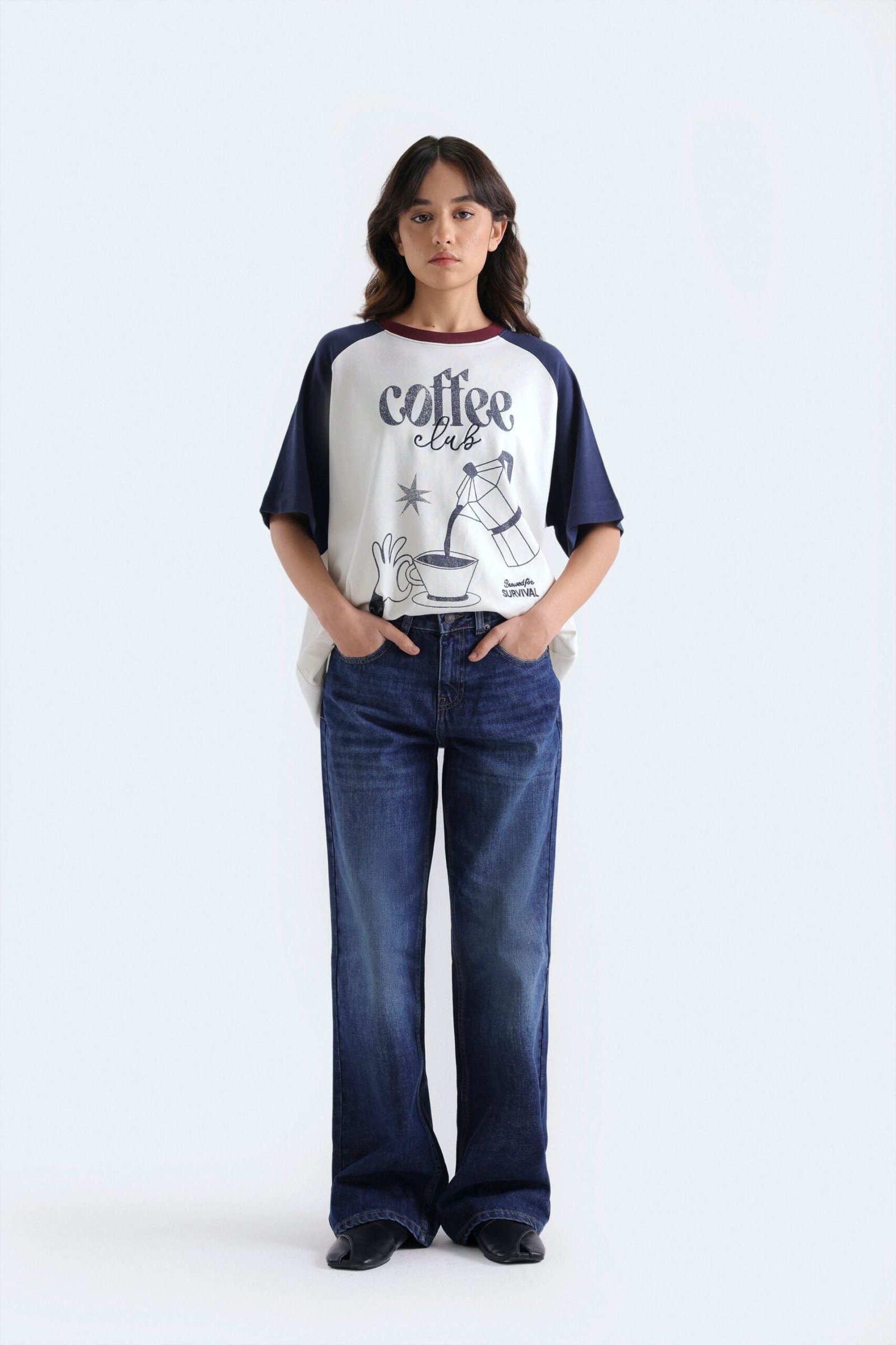 Mid Rise Relaxed Fit Jeans