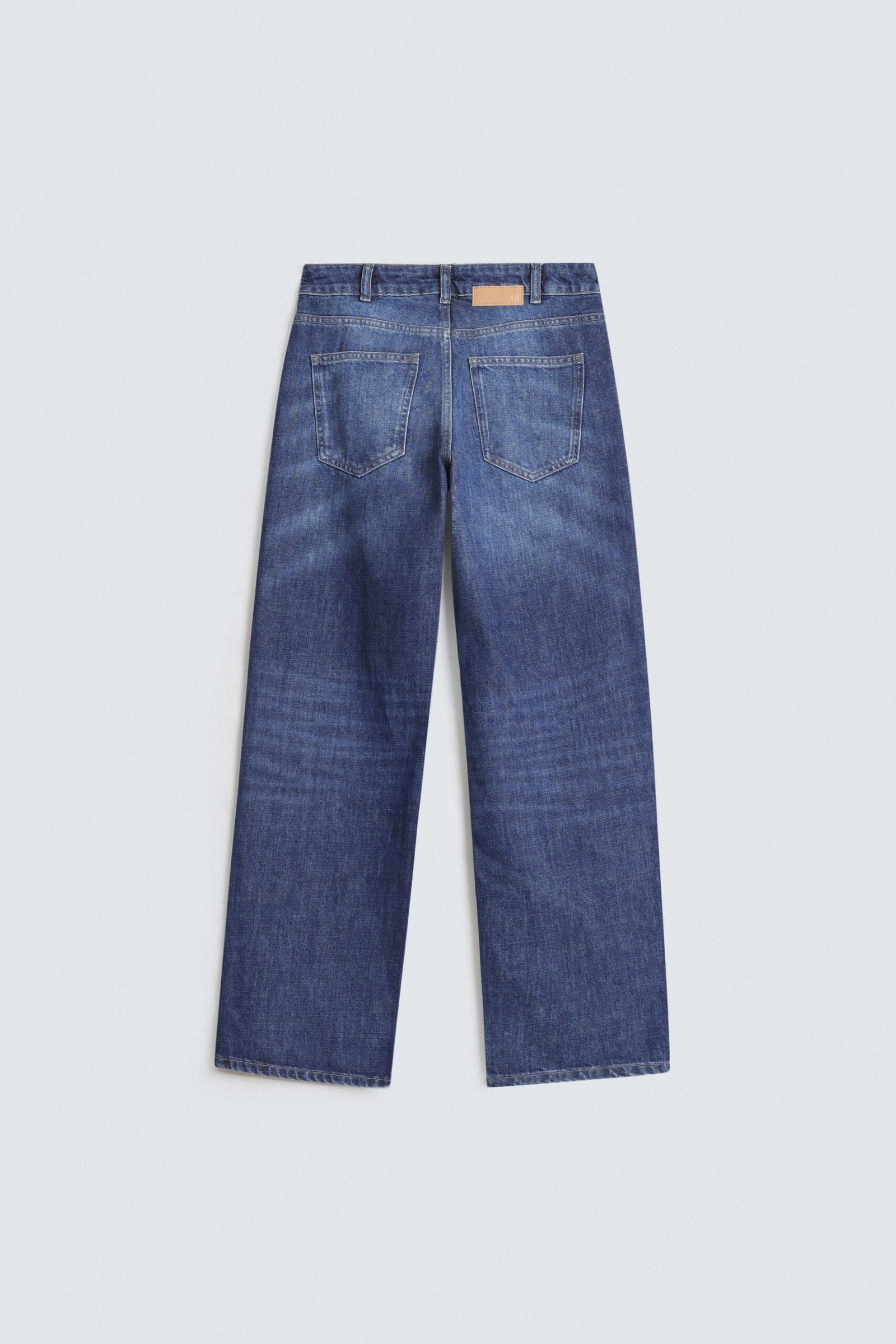 Mid Rise Relaxed Fit Jeans - Image 9
