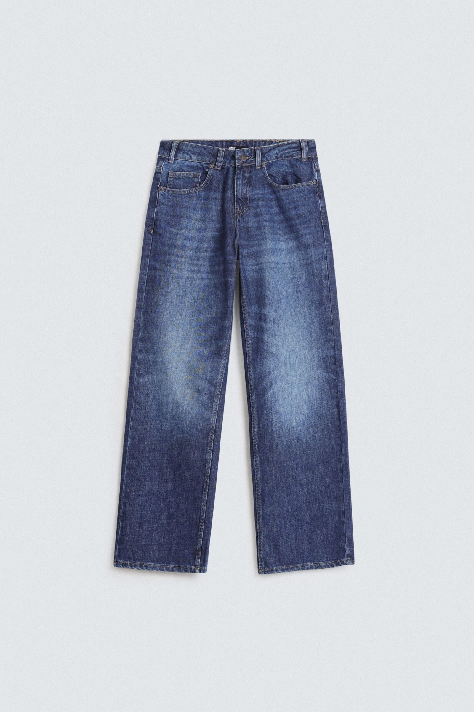 Mid Rise Relaxed Fit Jeans - Image 6