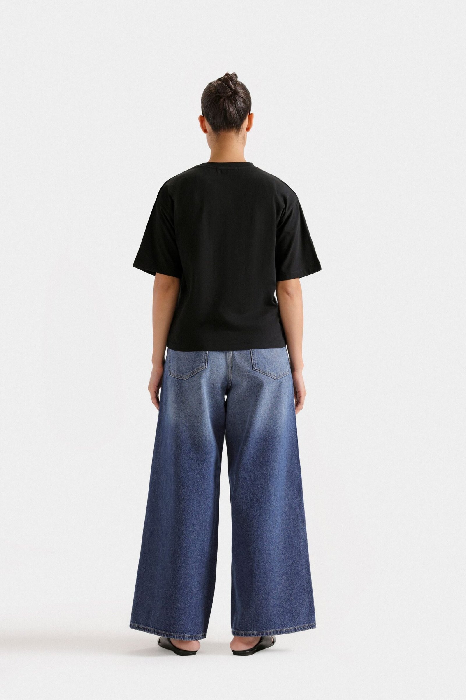 Wide Leg High Rise Jeans - Image 4