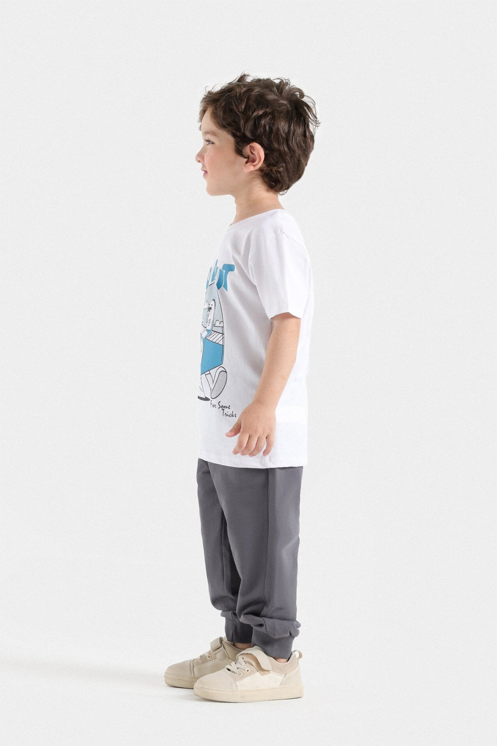 Skate Graphic T-Shirt - Image 9