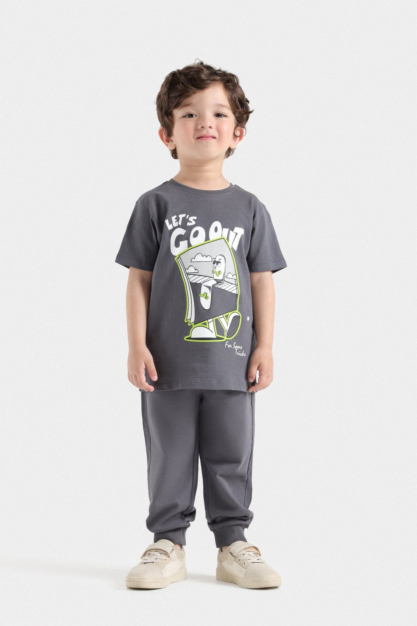 Skate Graphic T-Shirt - Image 4