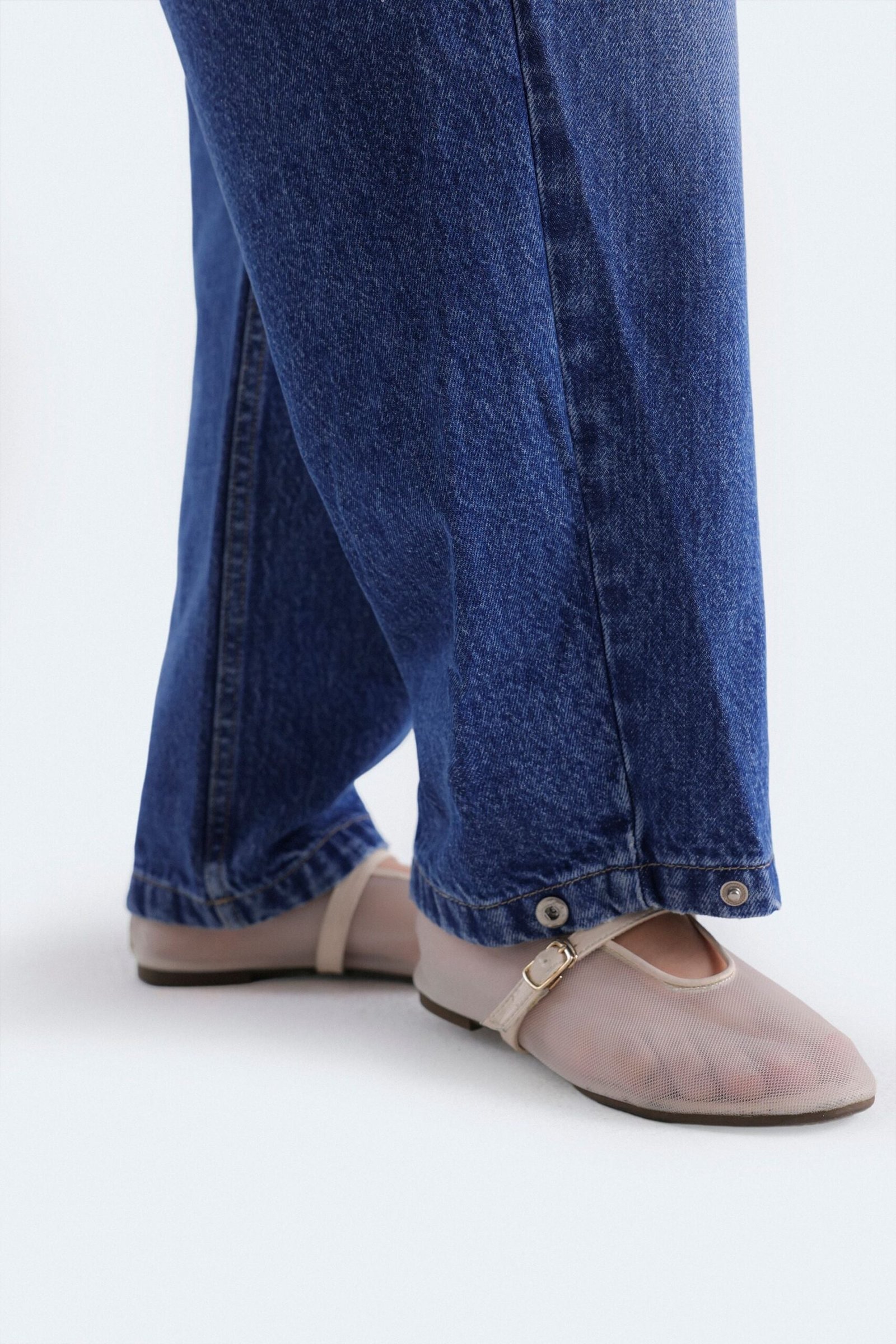 Balloon Fit Jeans - Image 3
