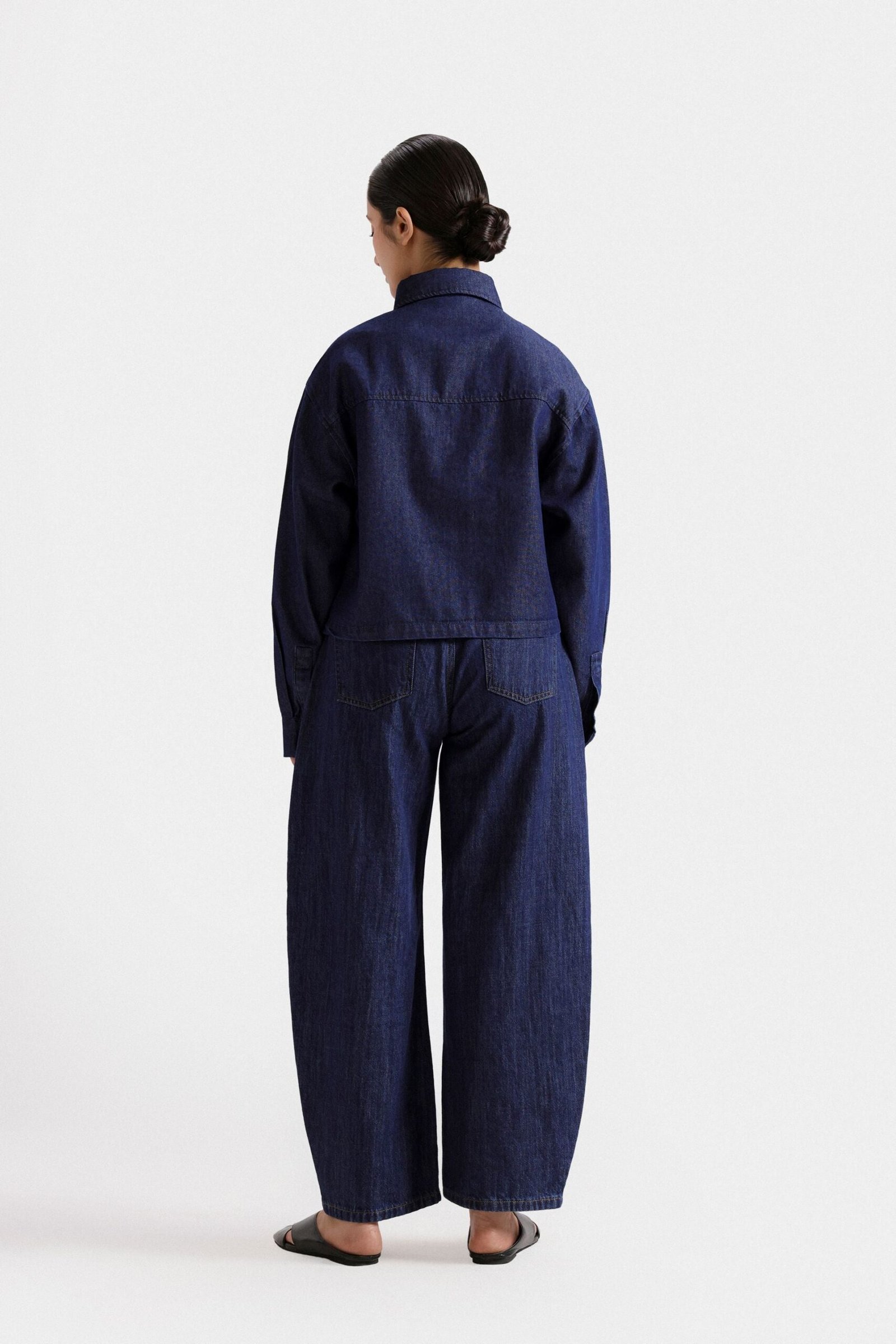 Cropped Embroidered Denim Shirt - Image 4