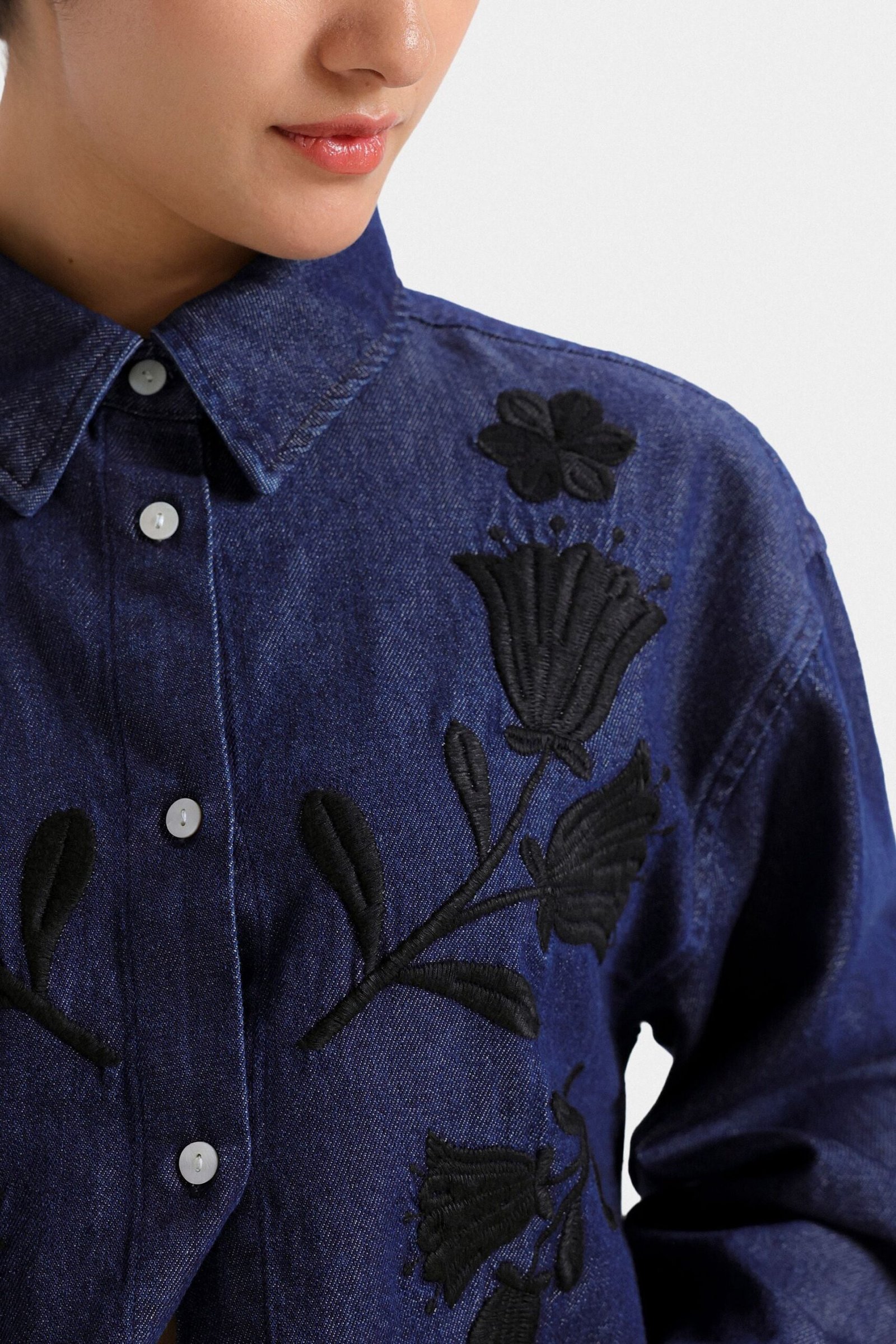 Cropped Embroidered Denim Shirt - Image 2