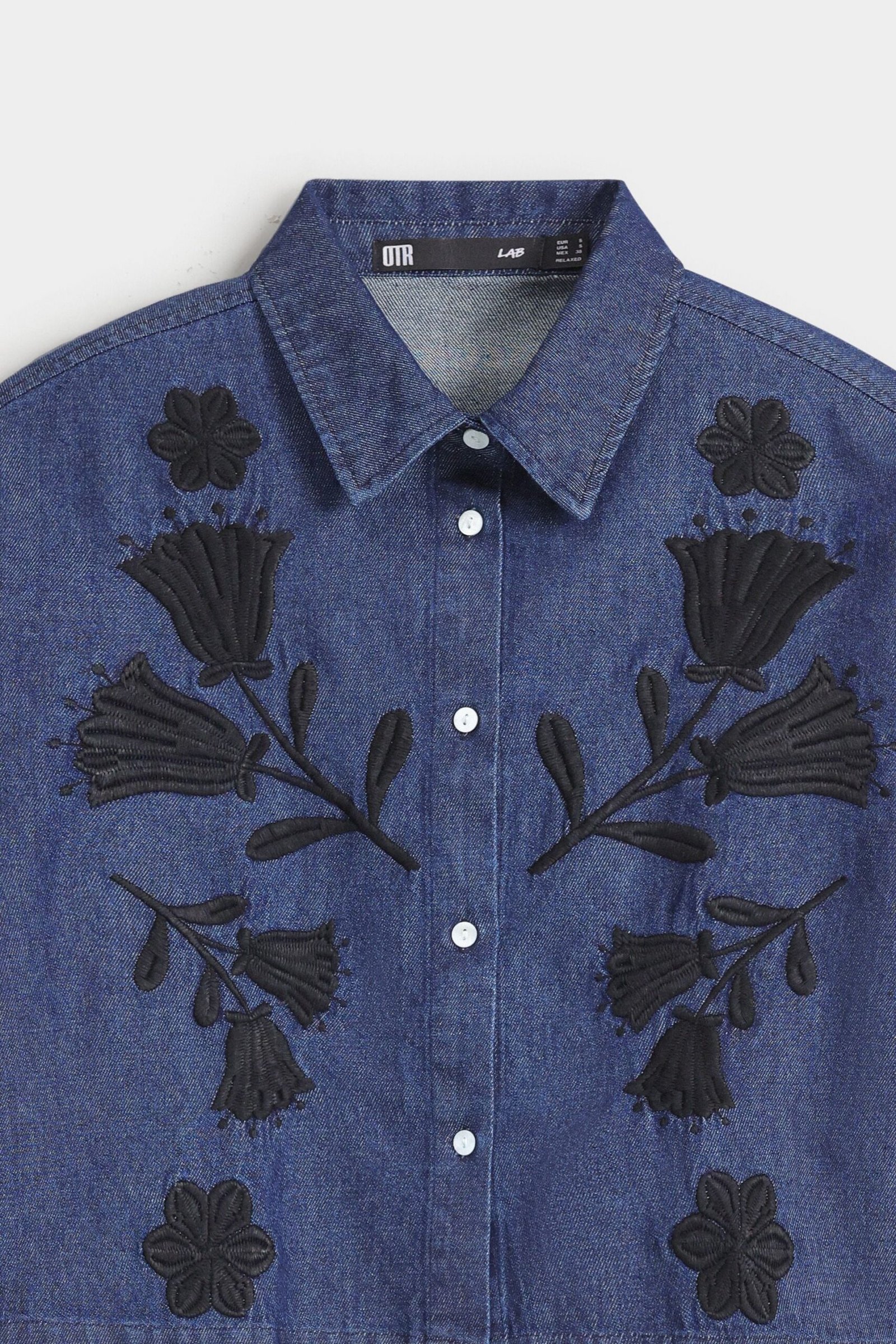 Cropped Embroidered Denim Shirt - Image 6