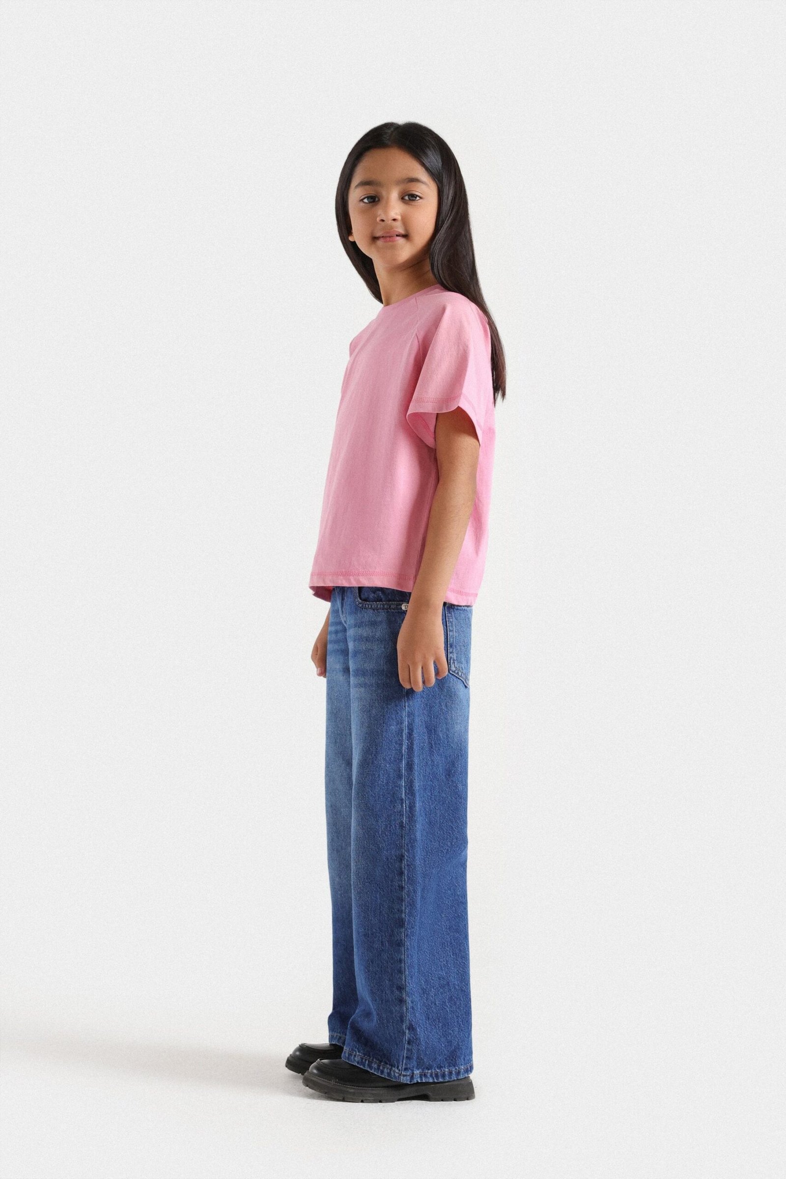 Cropped Basic Raglan T-Shirt - Image 5