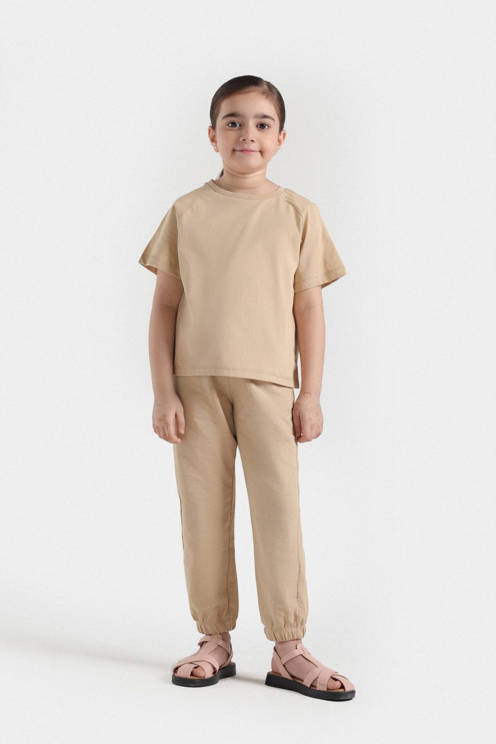 Cropped Basic Raglan T-Shirt - Image 10