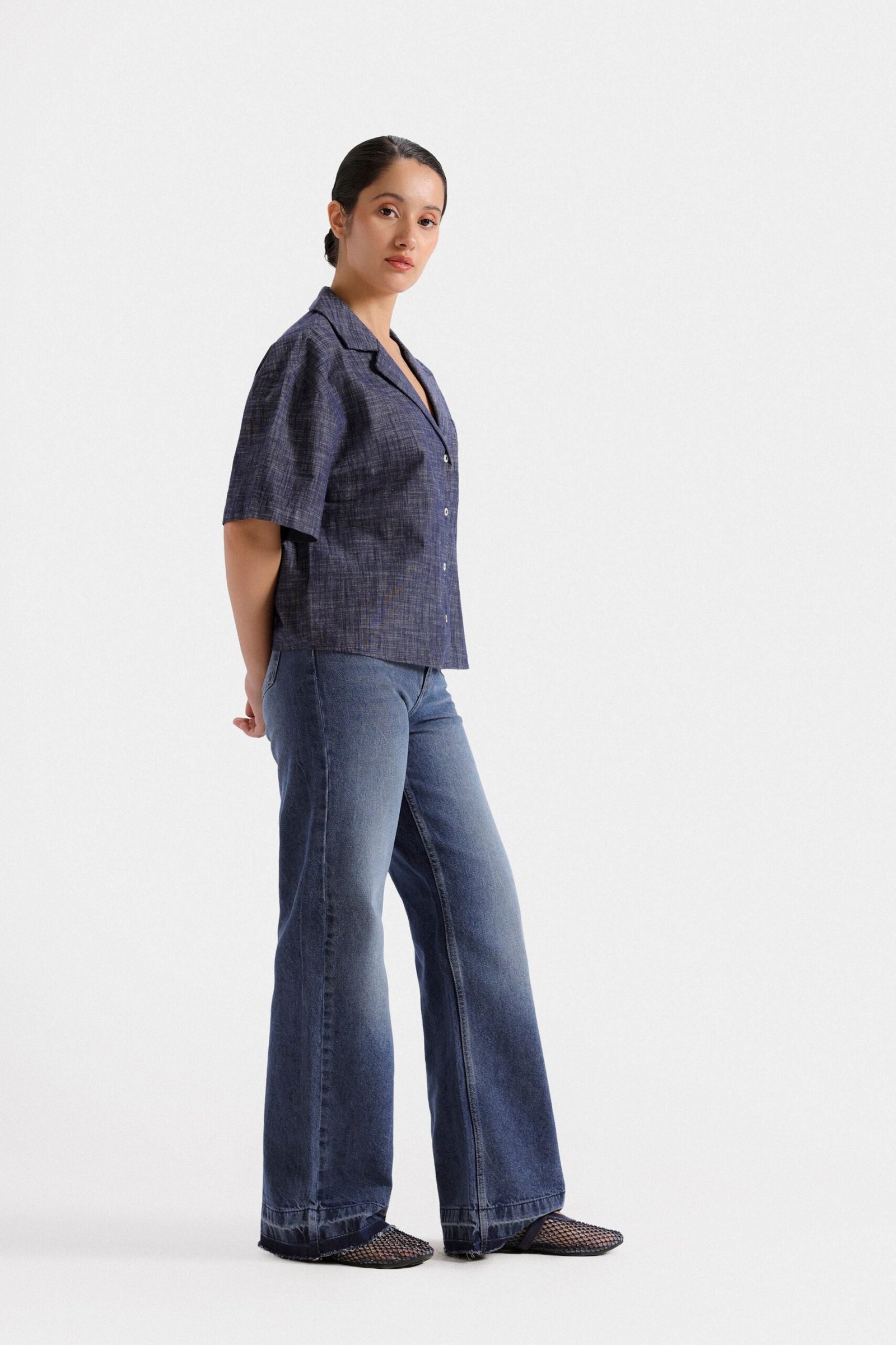 Basic Super Cropped Relaxed Shirt - Image 3