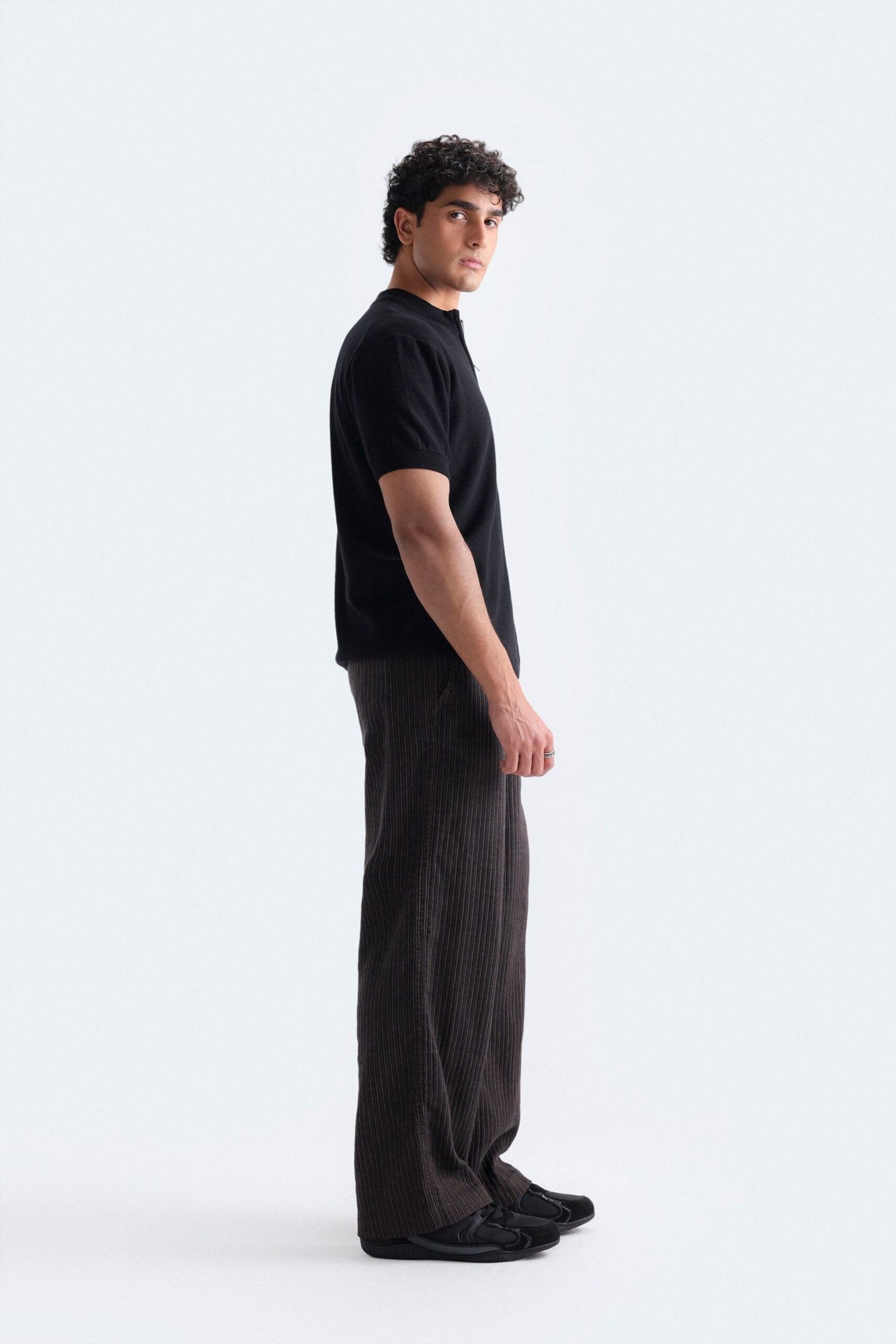 Cropped Straight Fit Trousers - Image 3