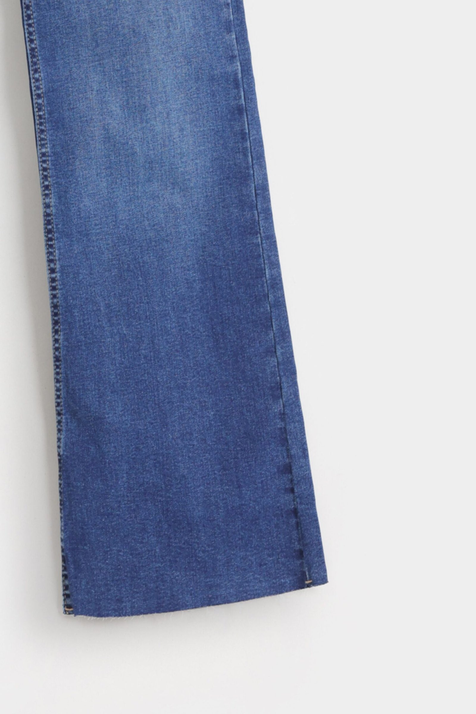 Mini Flared Jeans - Image 7