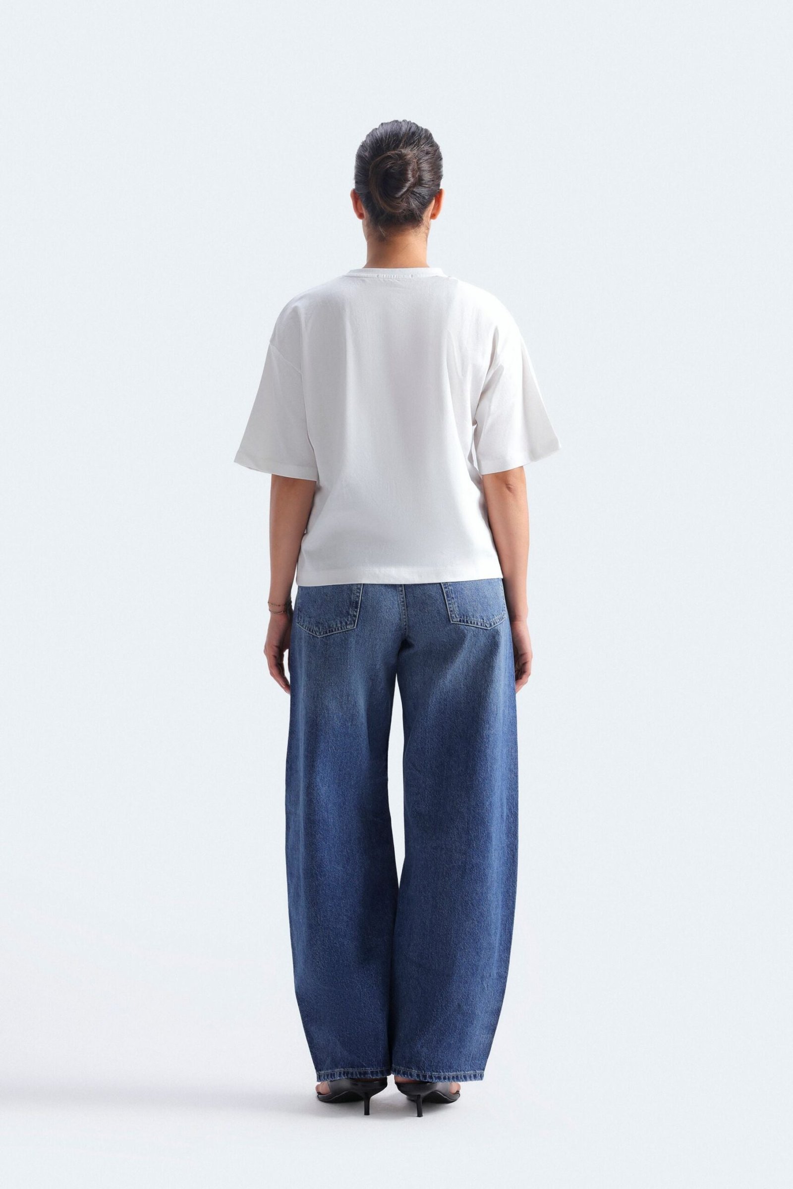 Baggy Barrel Fit Jeans - Image 4