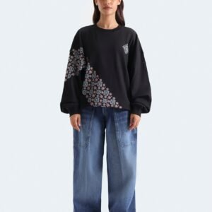 Wide Leg Pleated Jeans