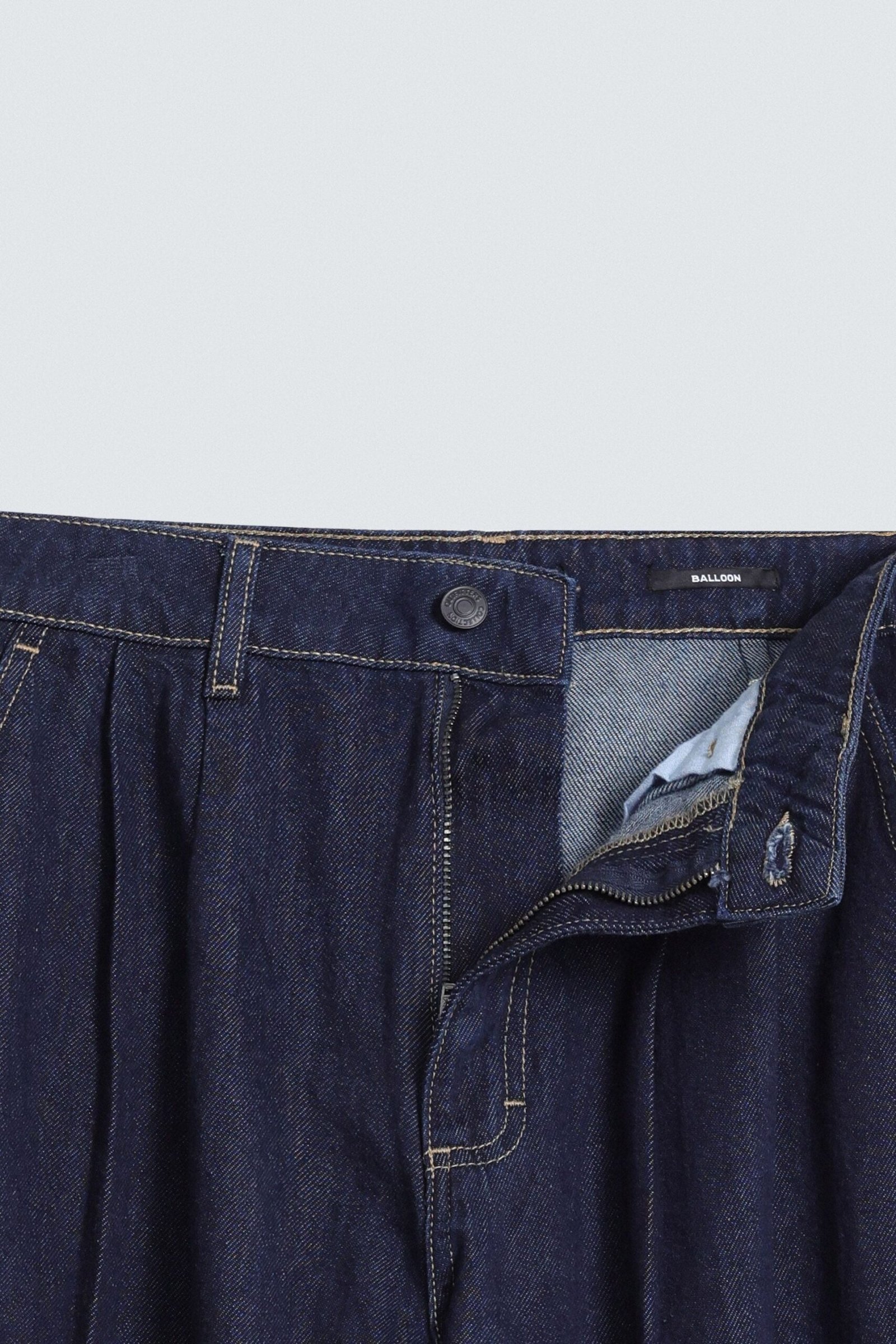 Balloon Fit Jeans - Image 7