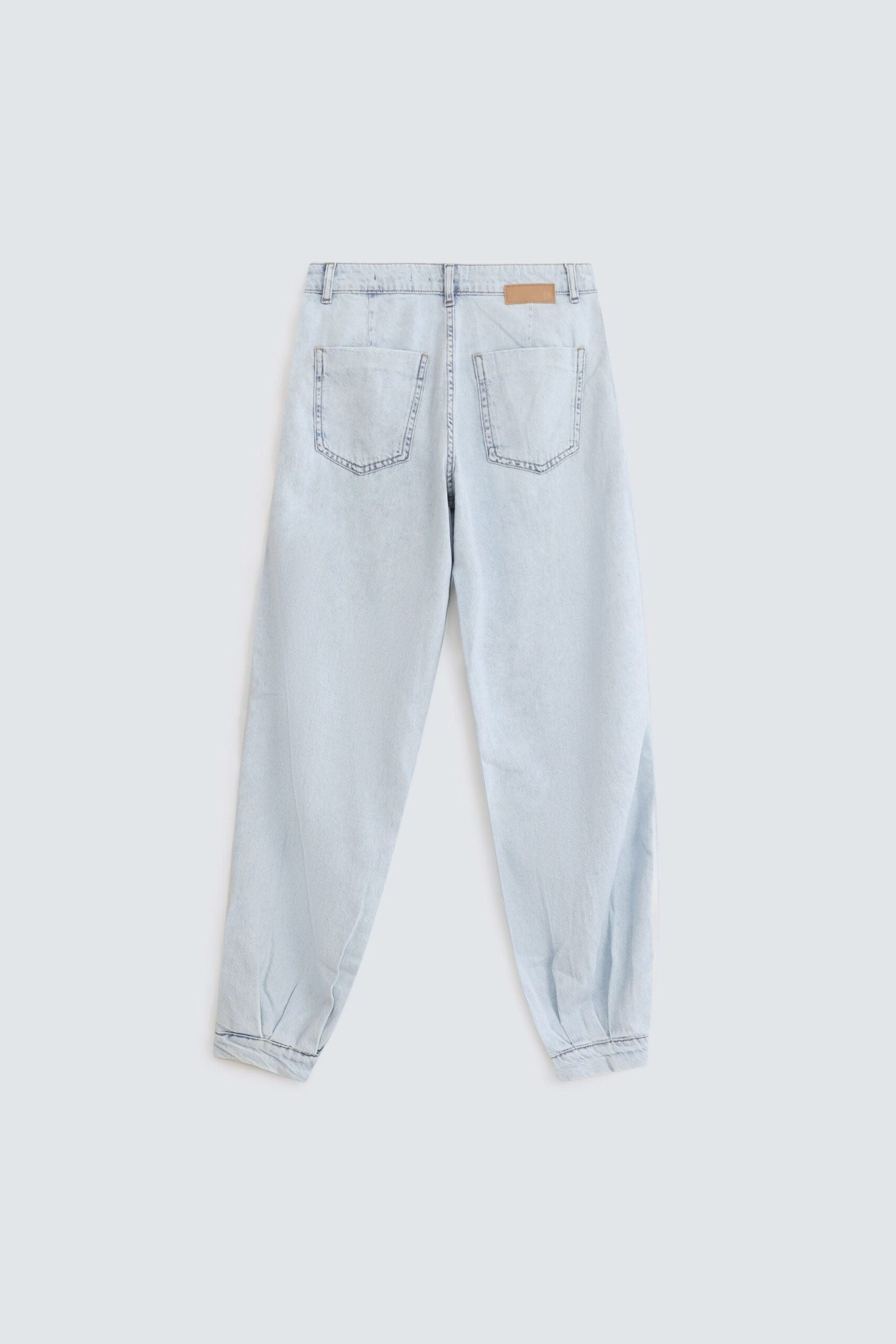 Balloon Fit Jeans - Image 13